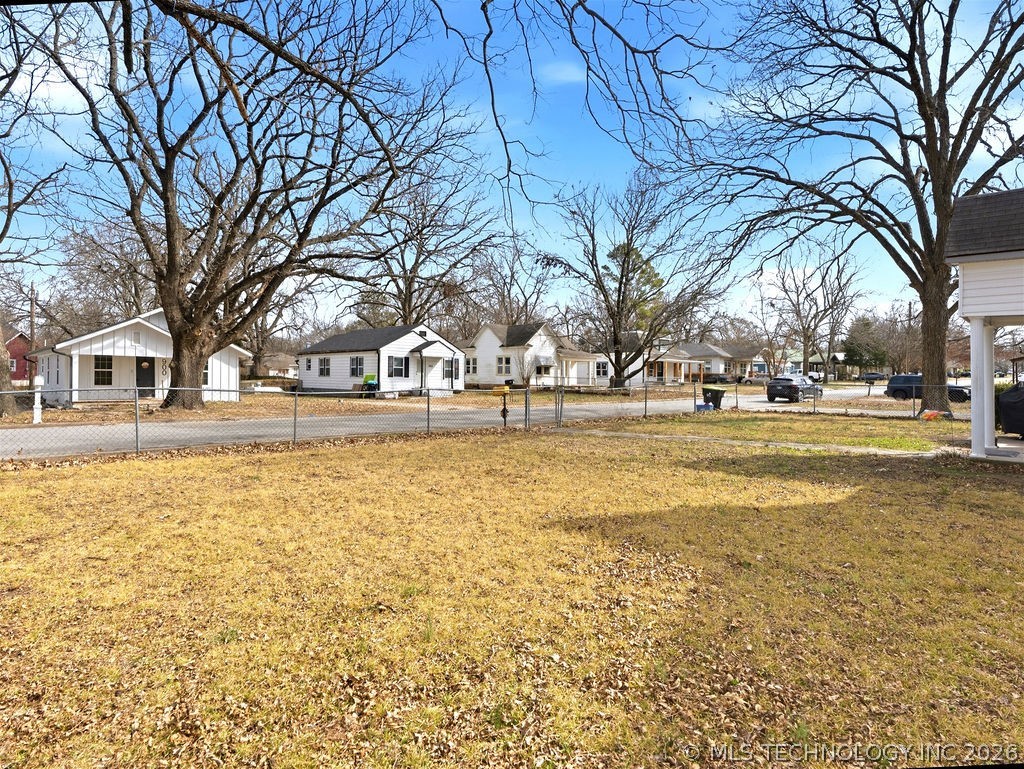 901 S Johnston Street Property Photo 35