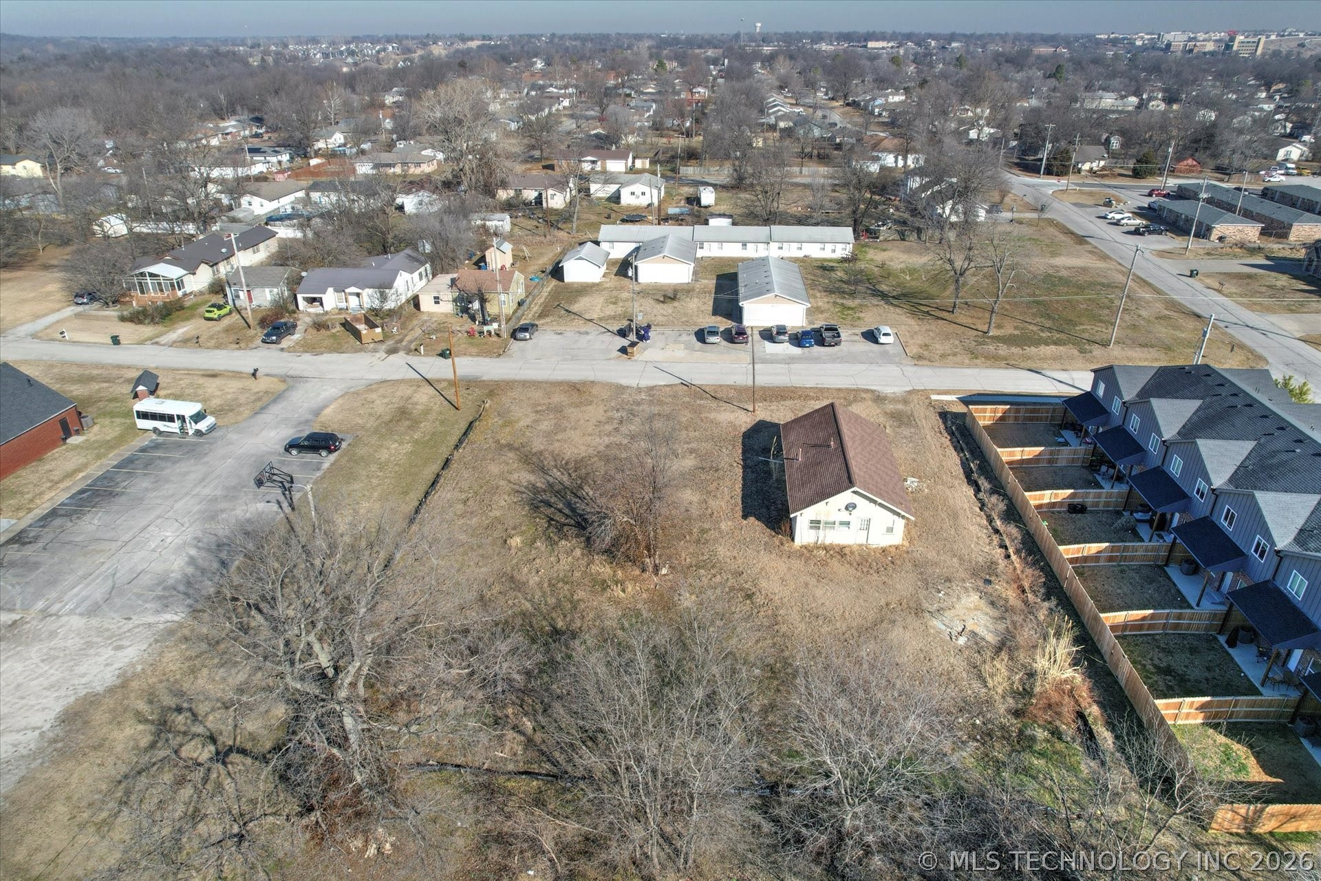 204 W 2nd Street Property Photo 4