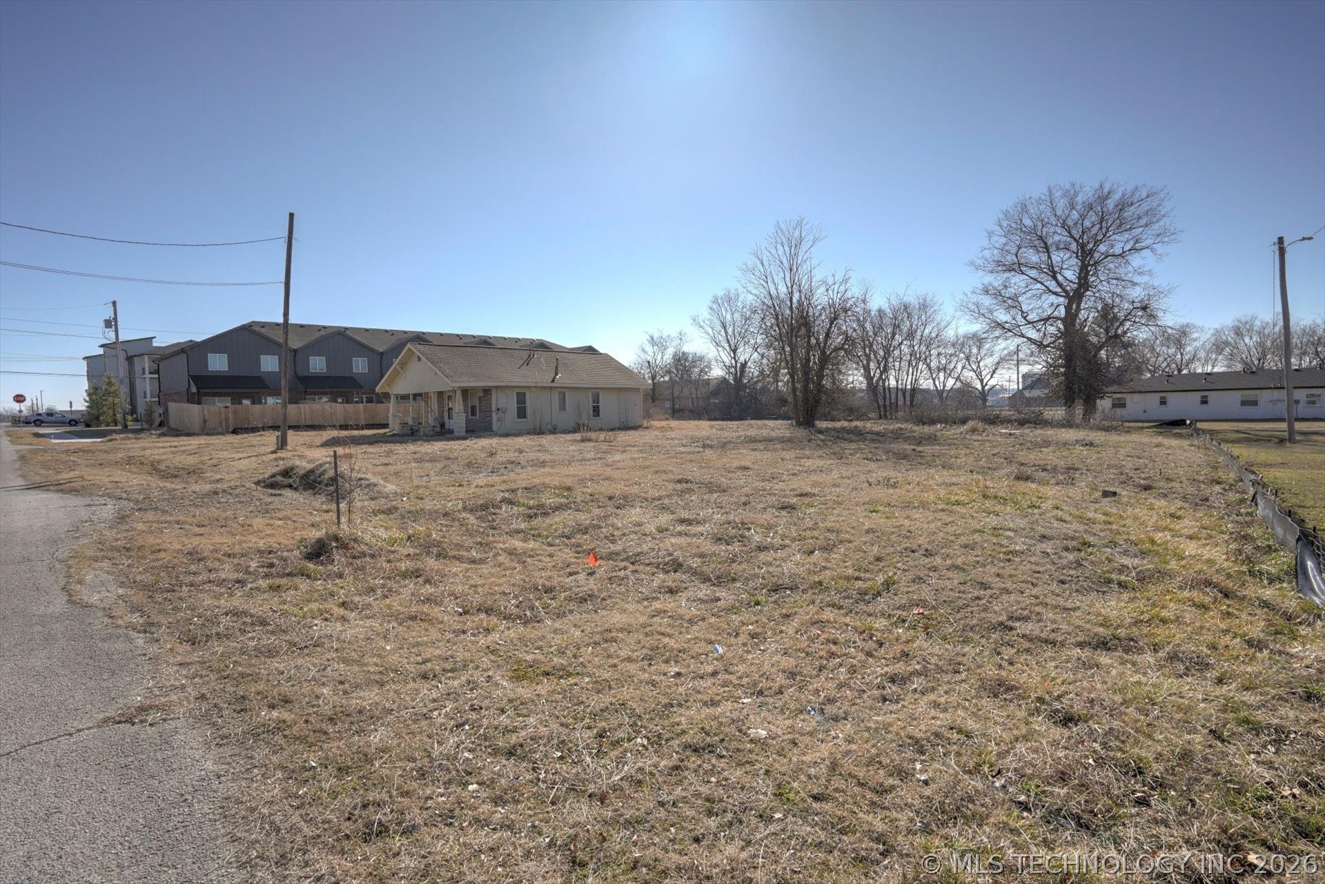 204 W 2nd Street Property Photo 7