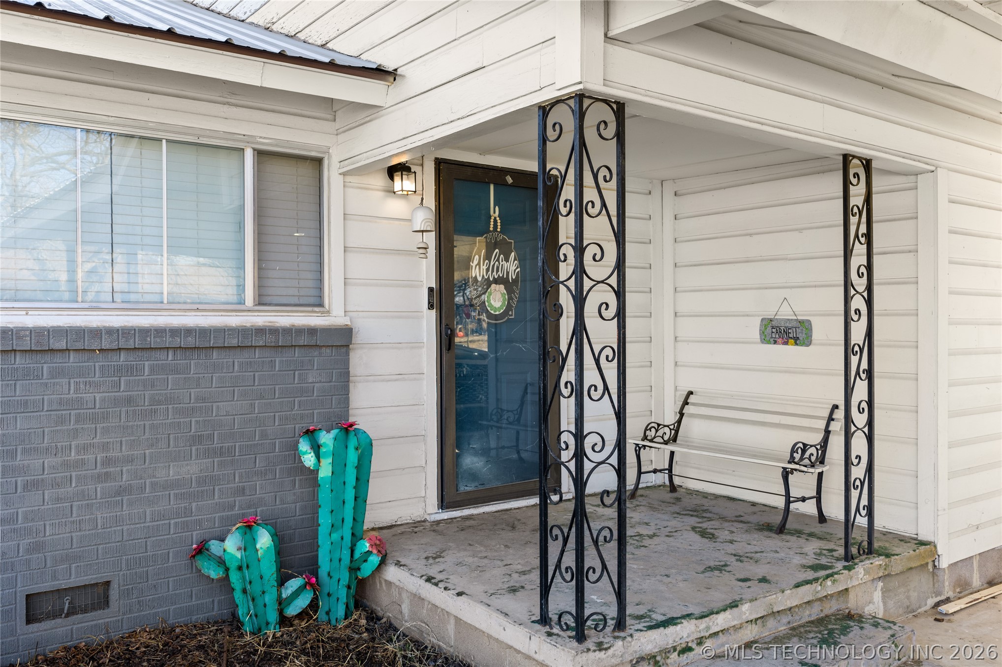 1419 W Oklahoma Property Photo 2