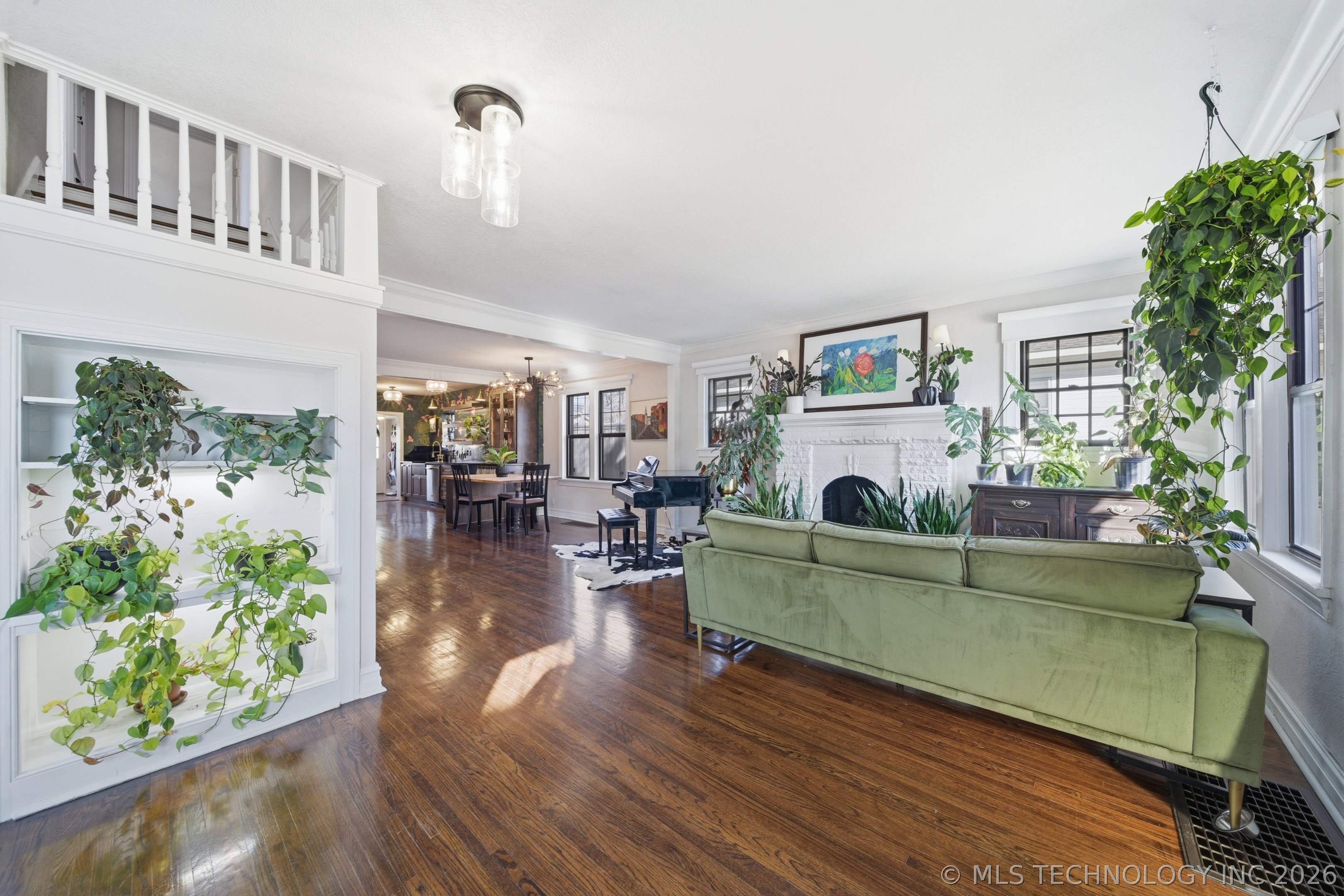 1624 S Victor Avenue Property Photo 7