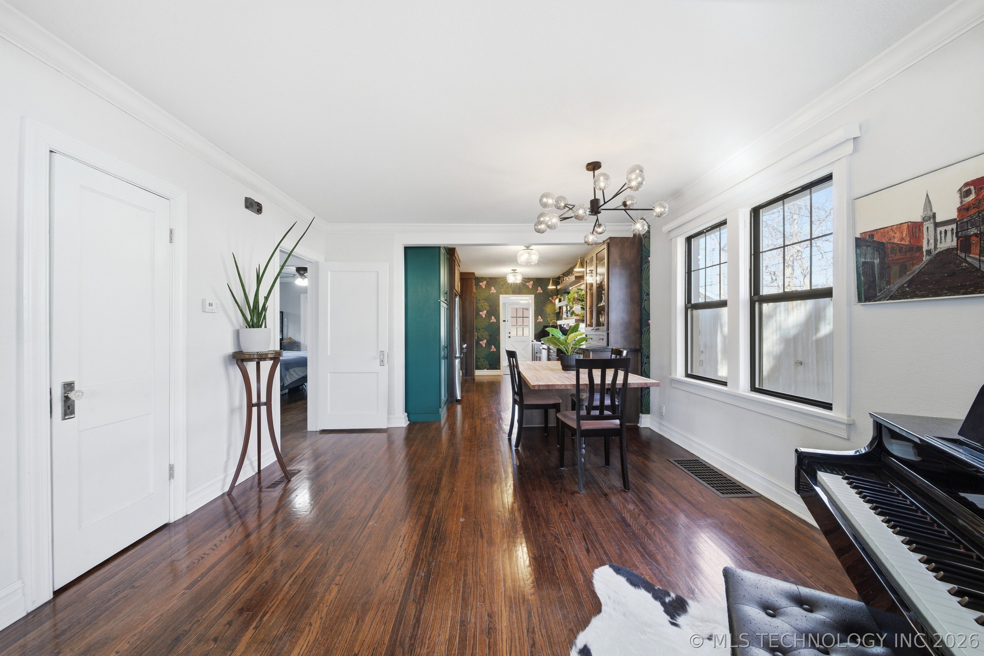 1624 S Victor Avenue Property Photo 14