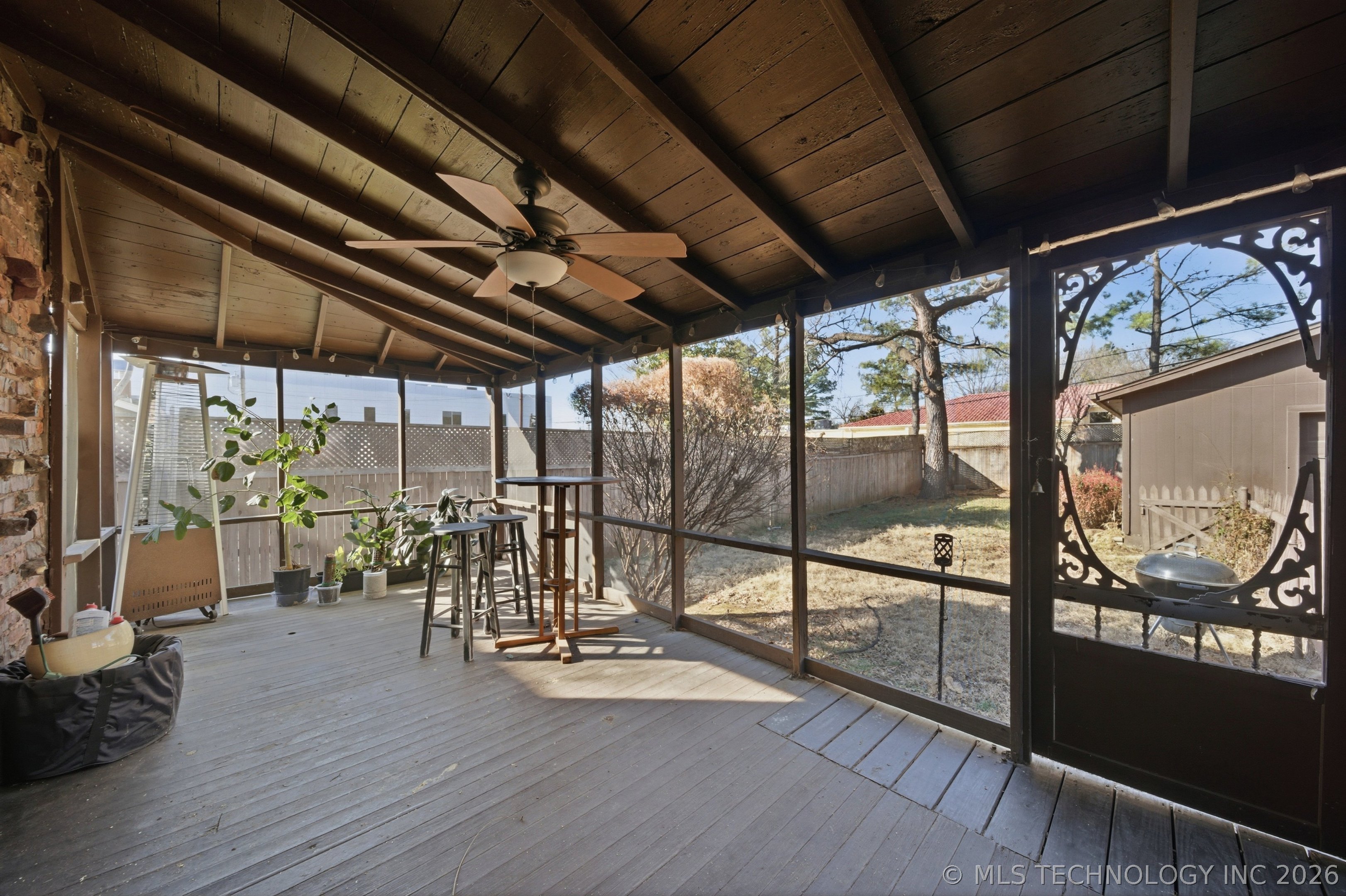 1624 S Victor Avenue Property Photo 38