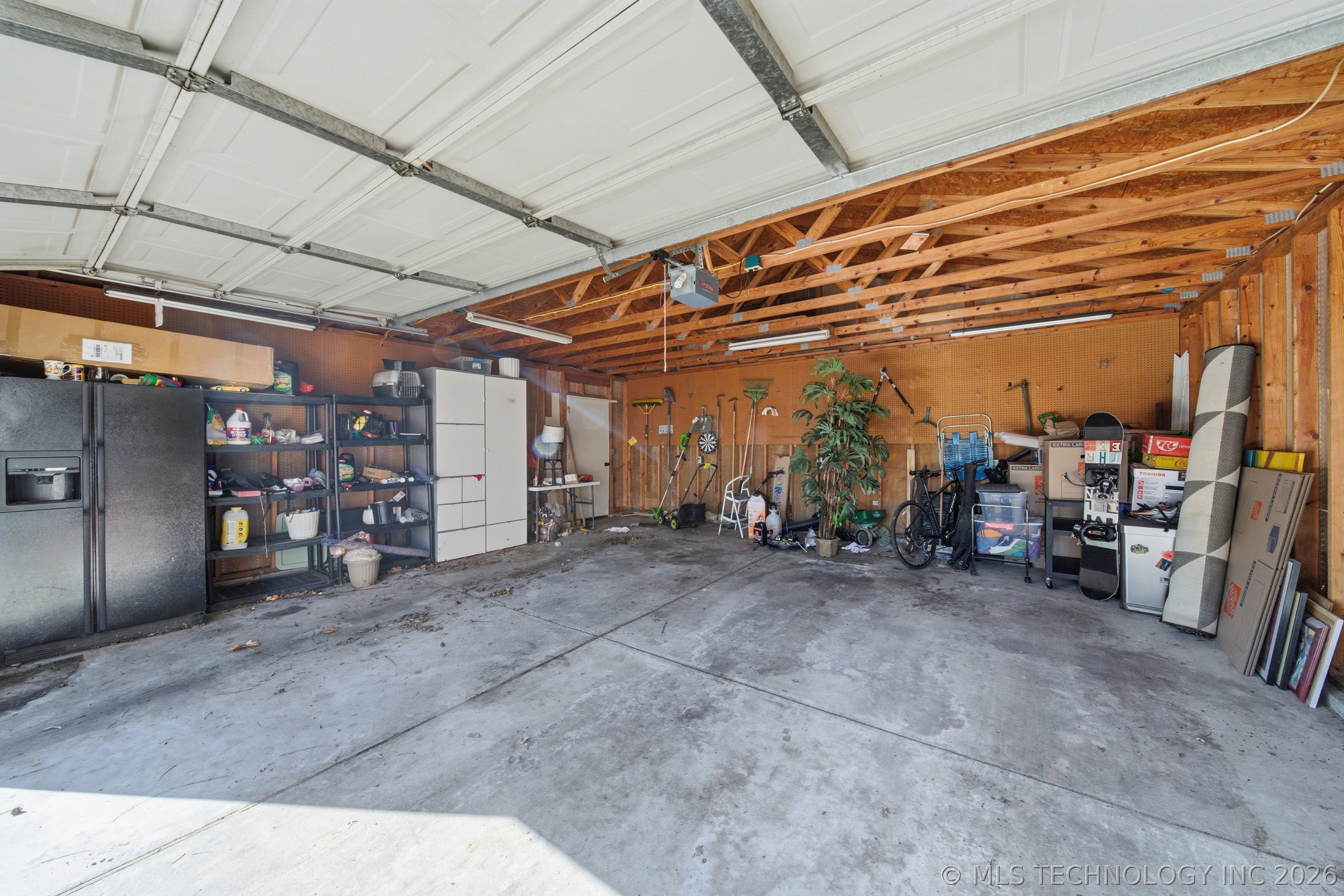 1624 S Victor Avenue Property Photo 39