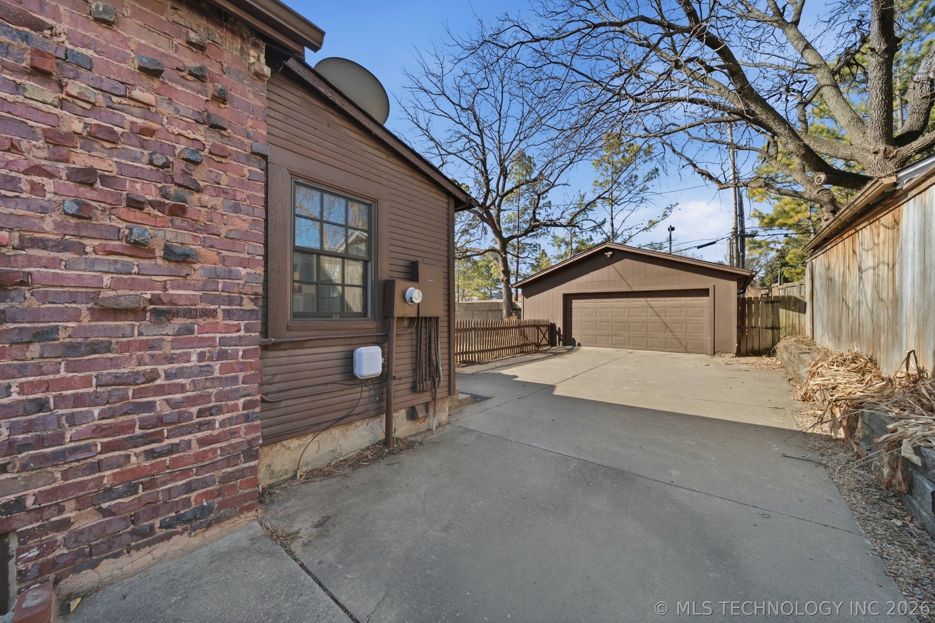 1624 S Victor Avenue Property Photo 40