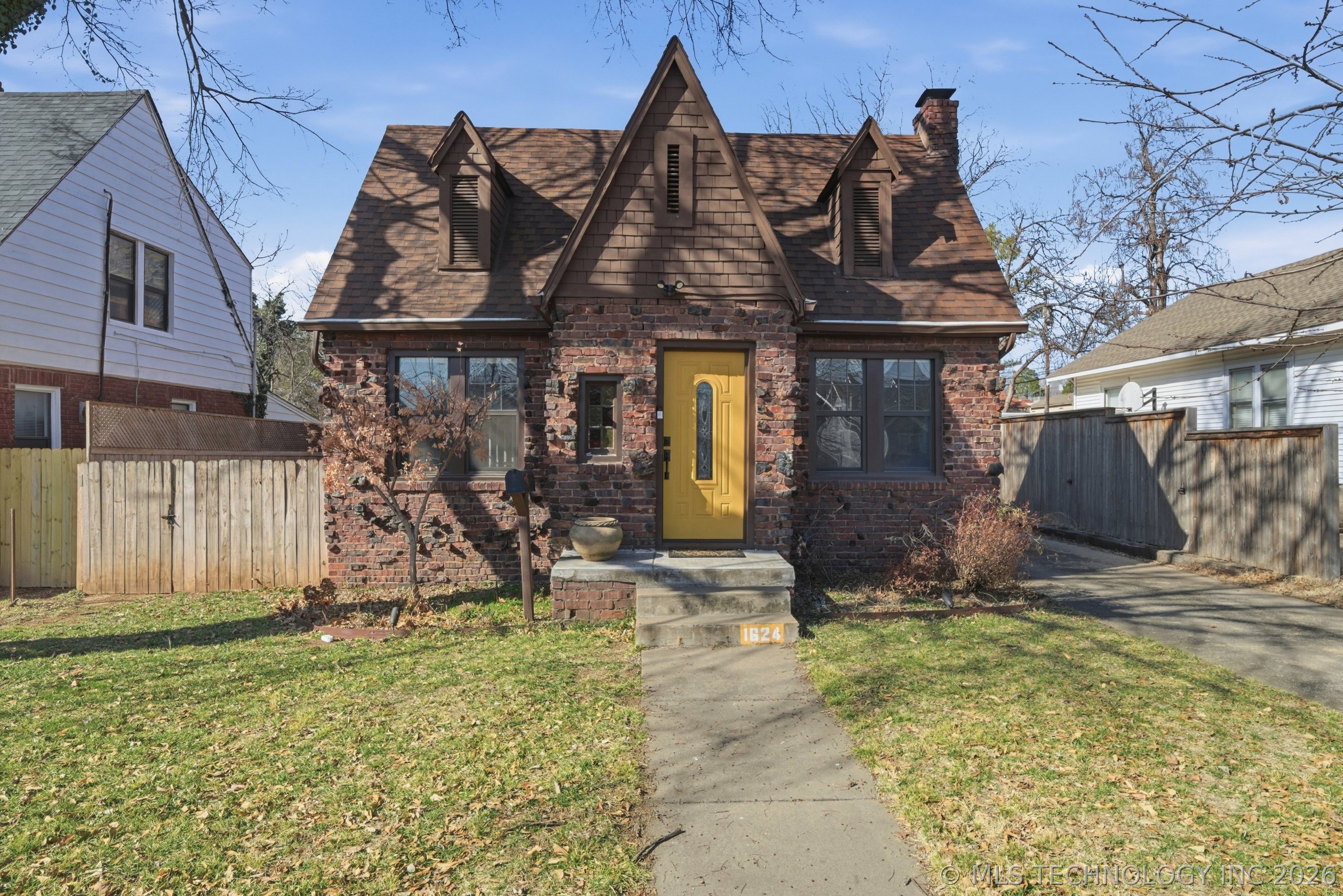 1624 S Victor Avenue Property Photo 50
