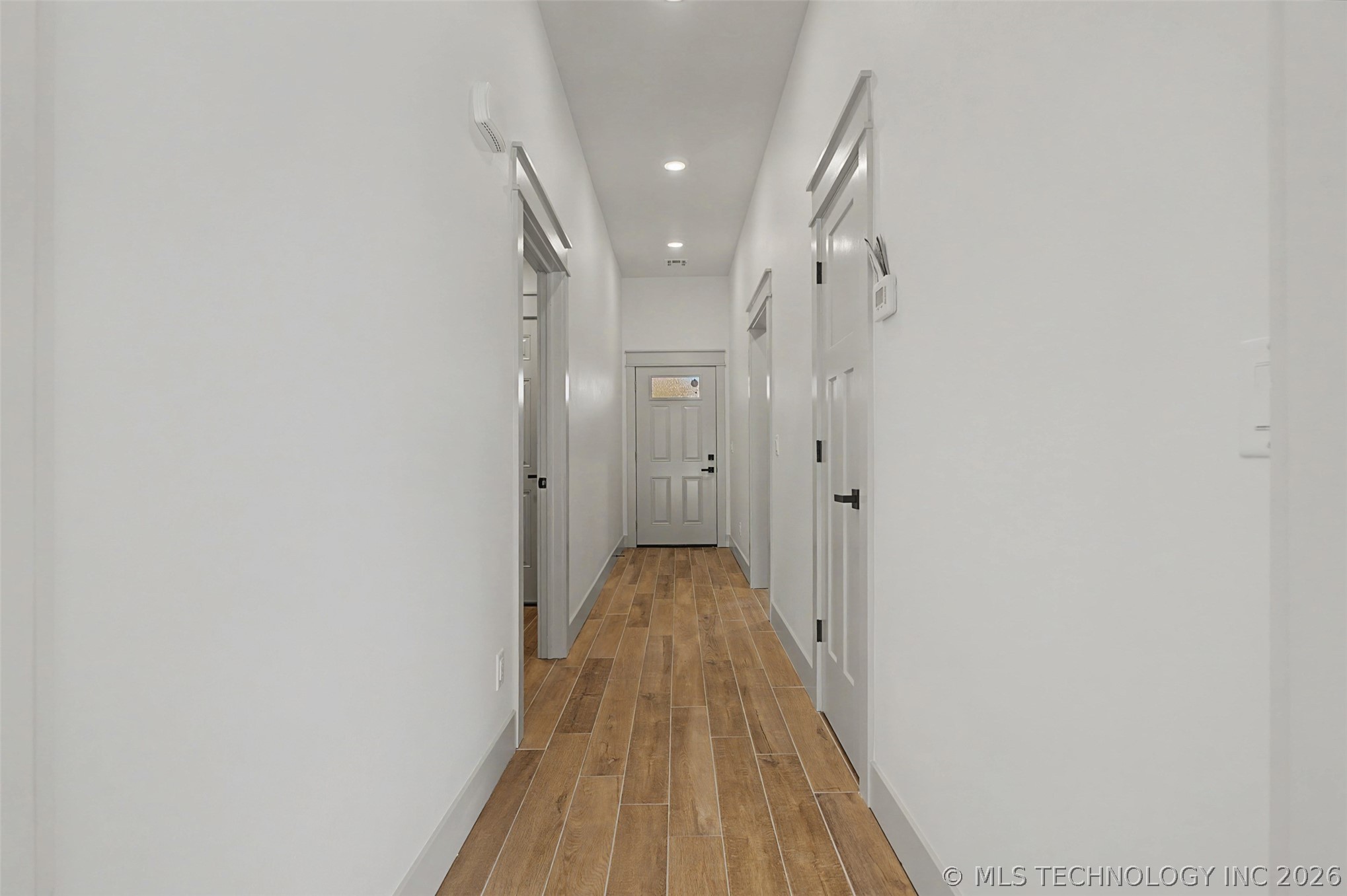 240 E 14th Street Property Photo 5