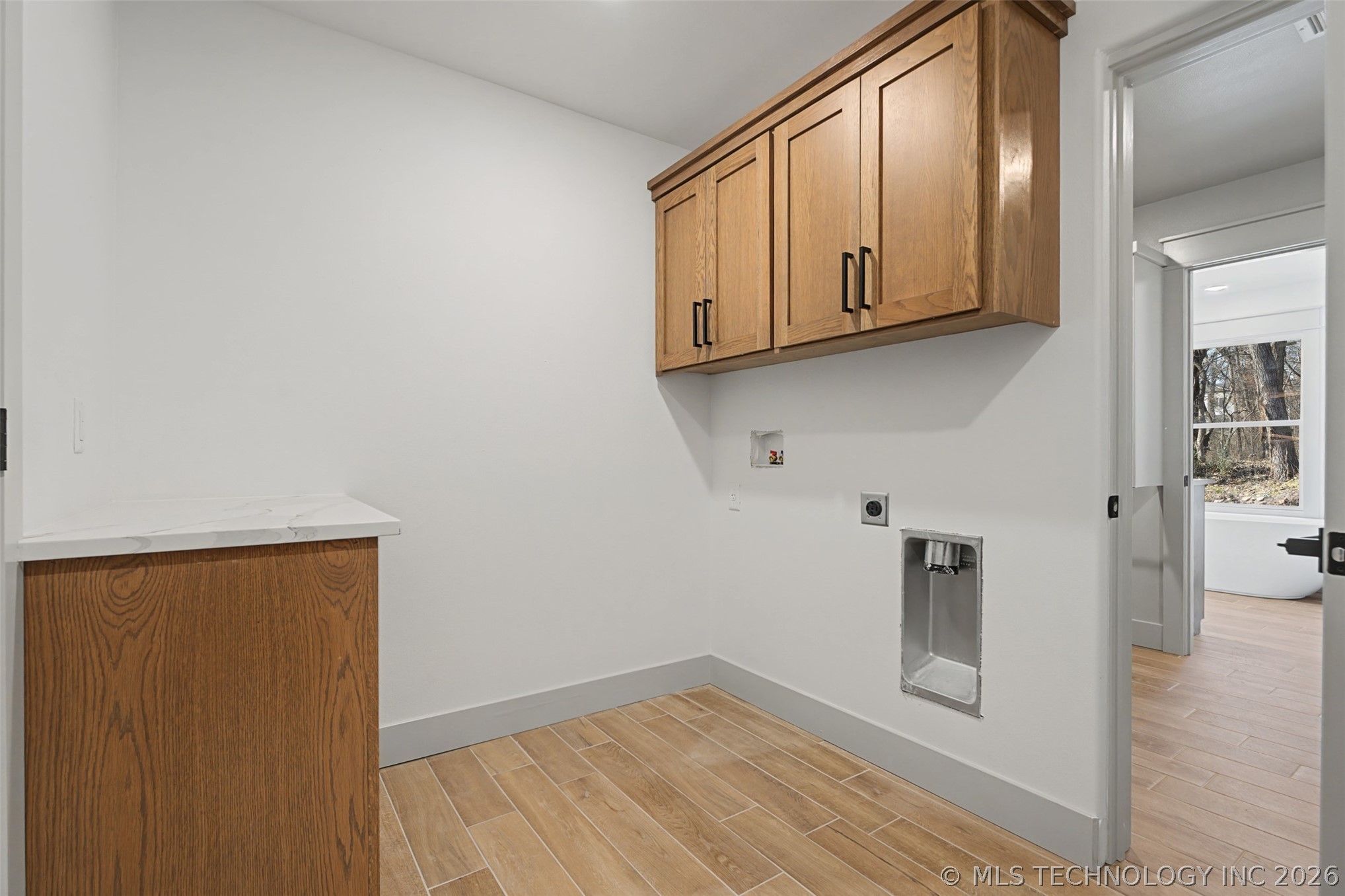 240 E 14th Street Property Photo 19