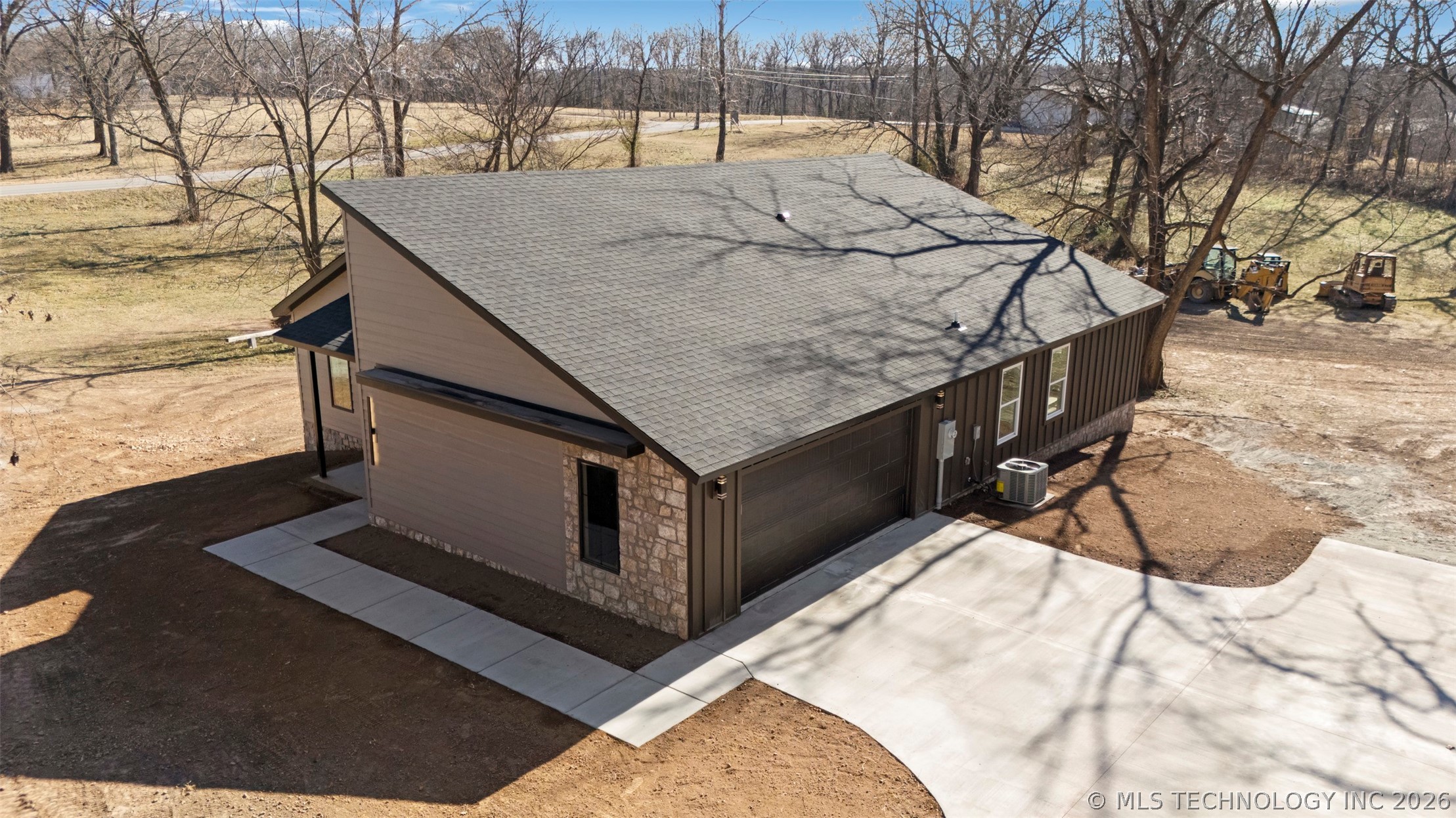 240 E 14th Street Property Photo 35