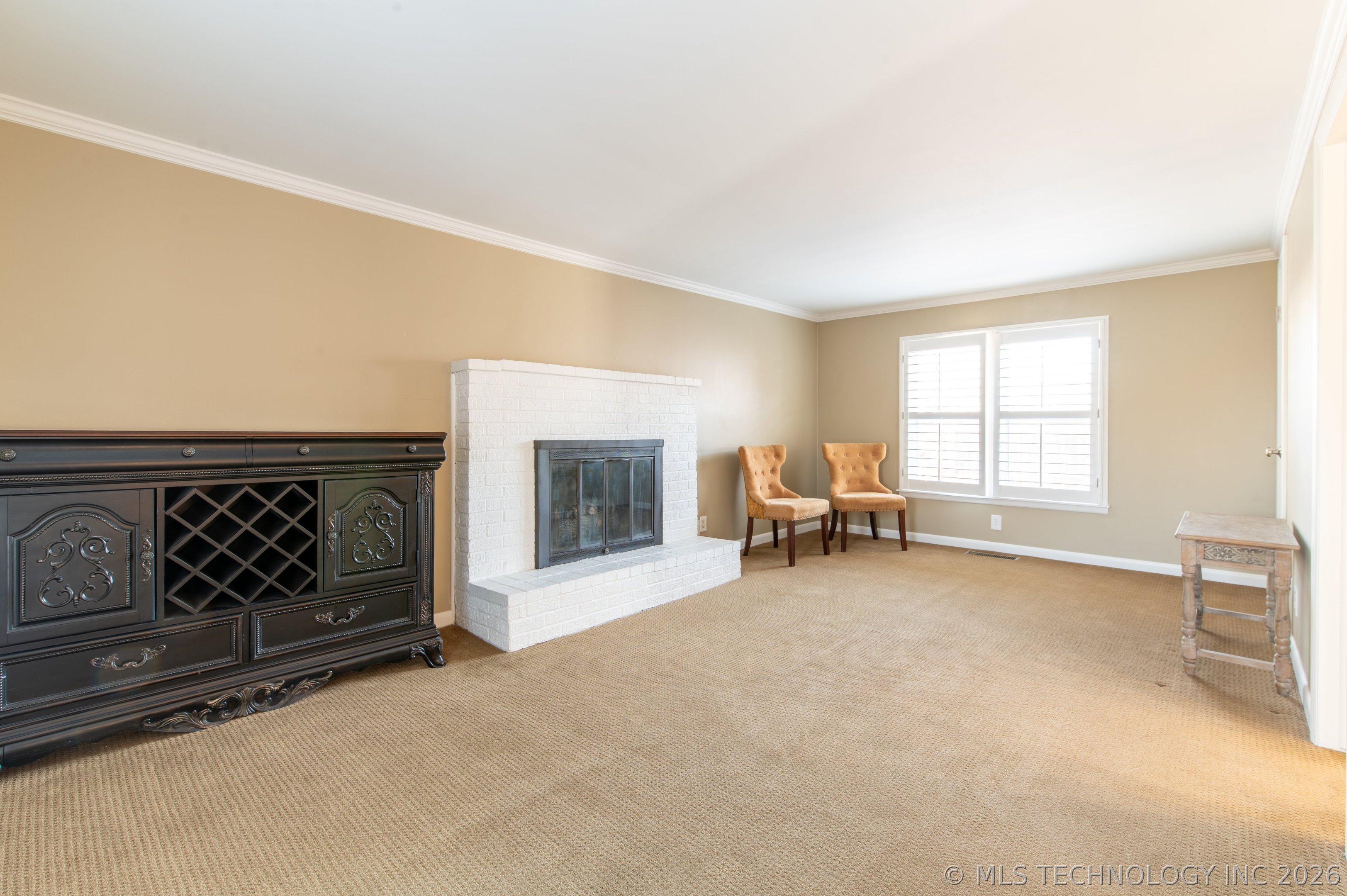 4251 E 25th Street Property Photo 10