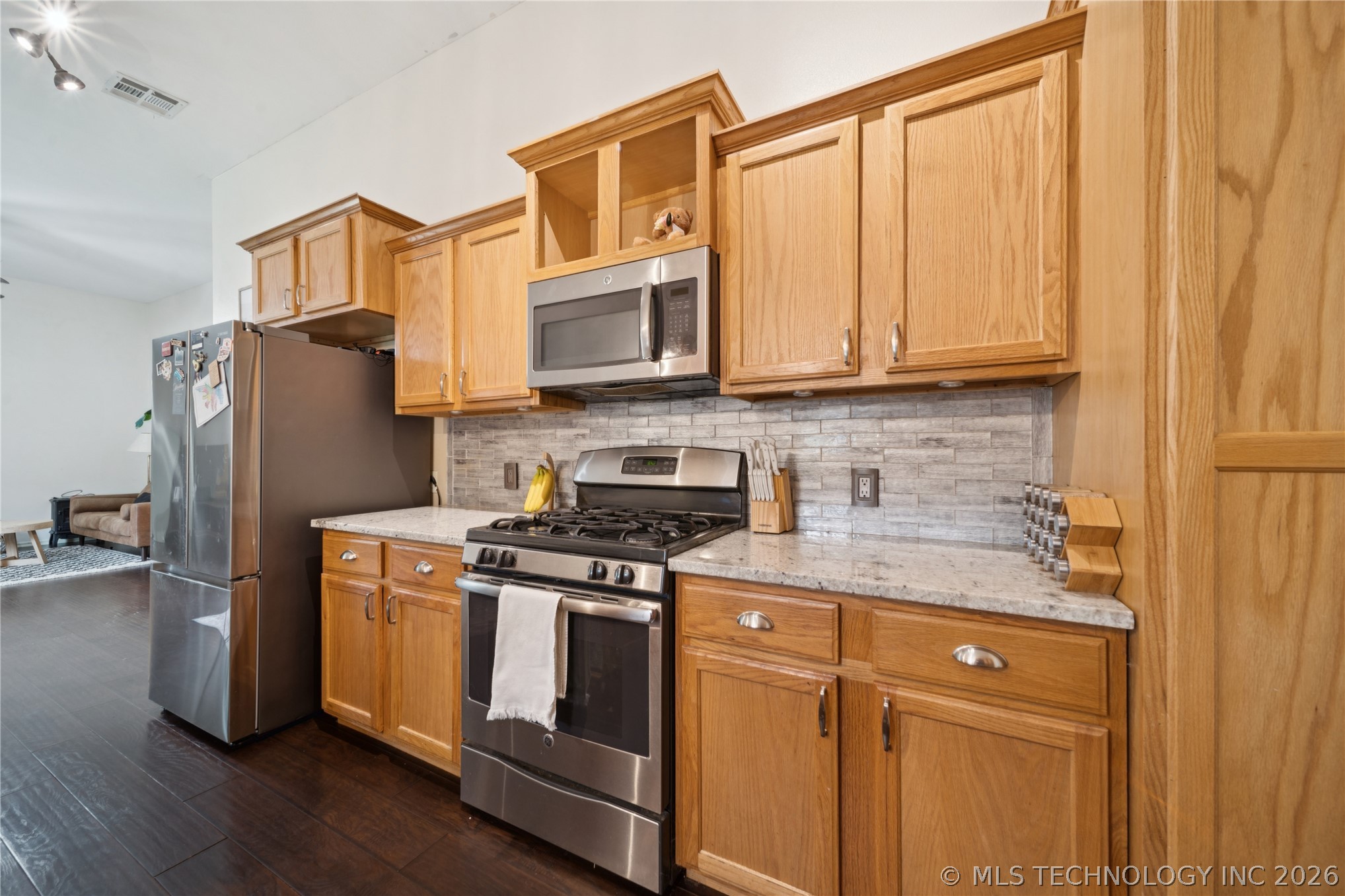 814 E Comet Street Property Photo 10