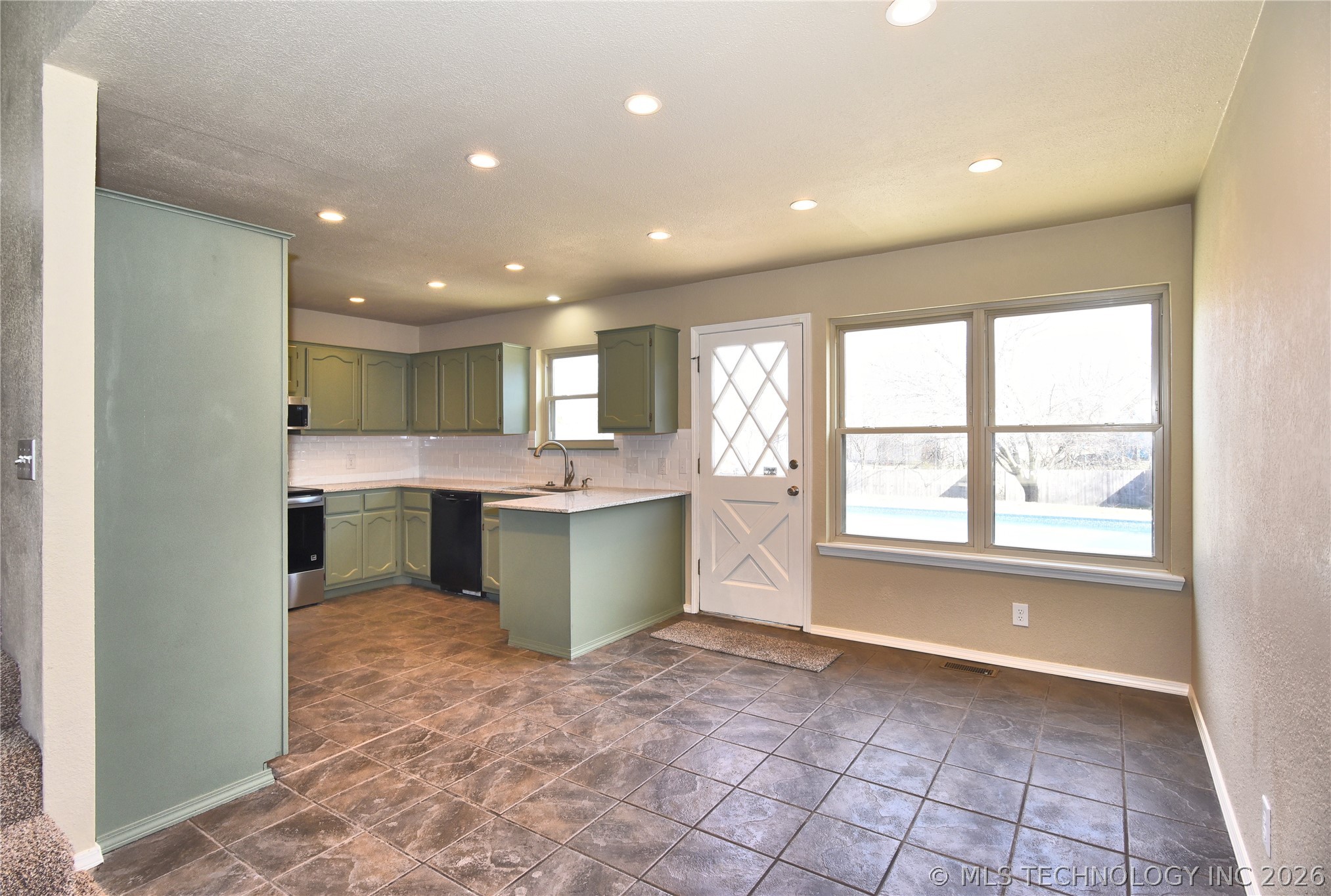 1717 N 27th Street Property Photo 9