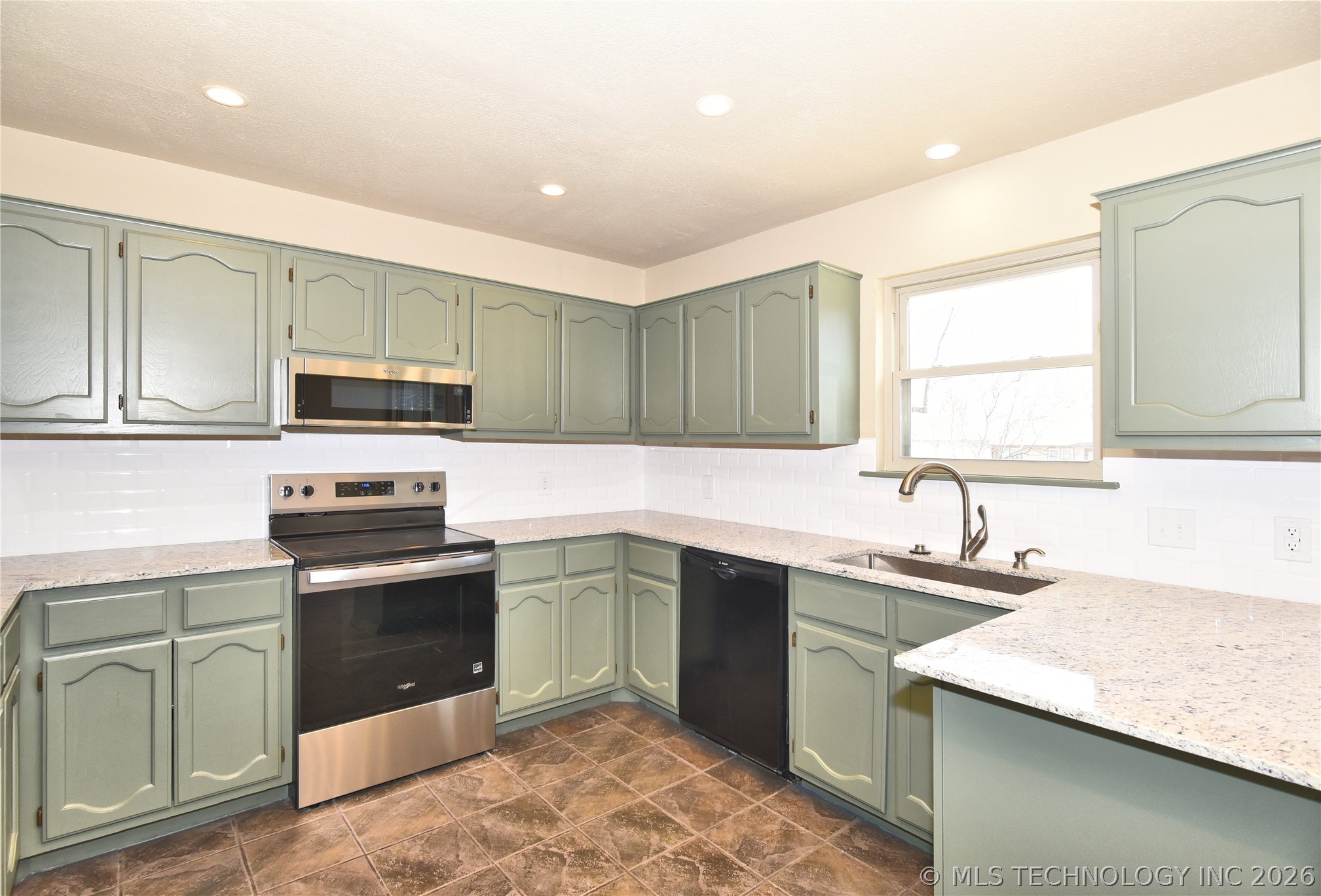 1717 N 27th Street Property Photo 12