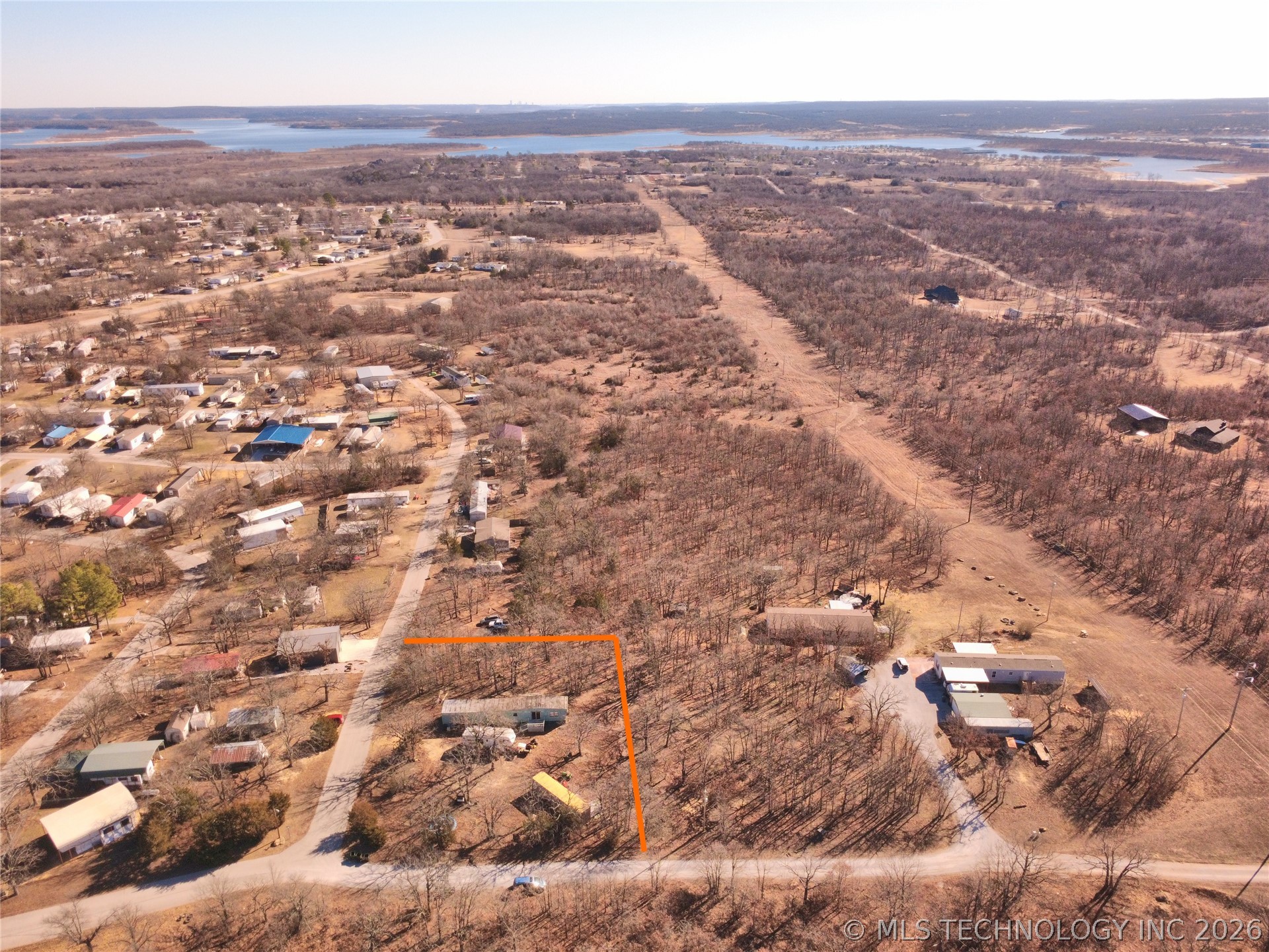 000 Lake Country Road Property Photo 4