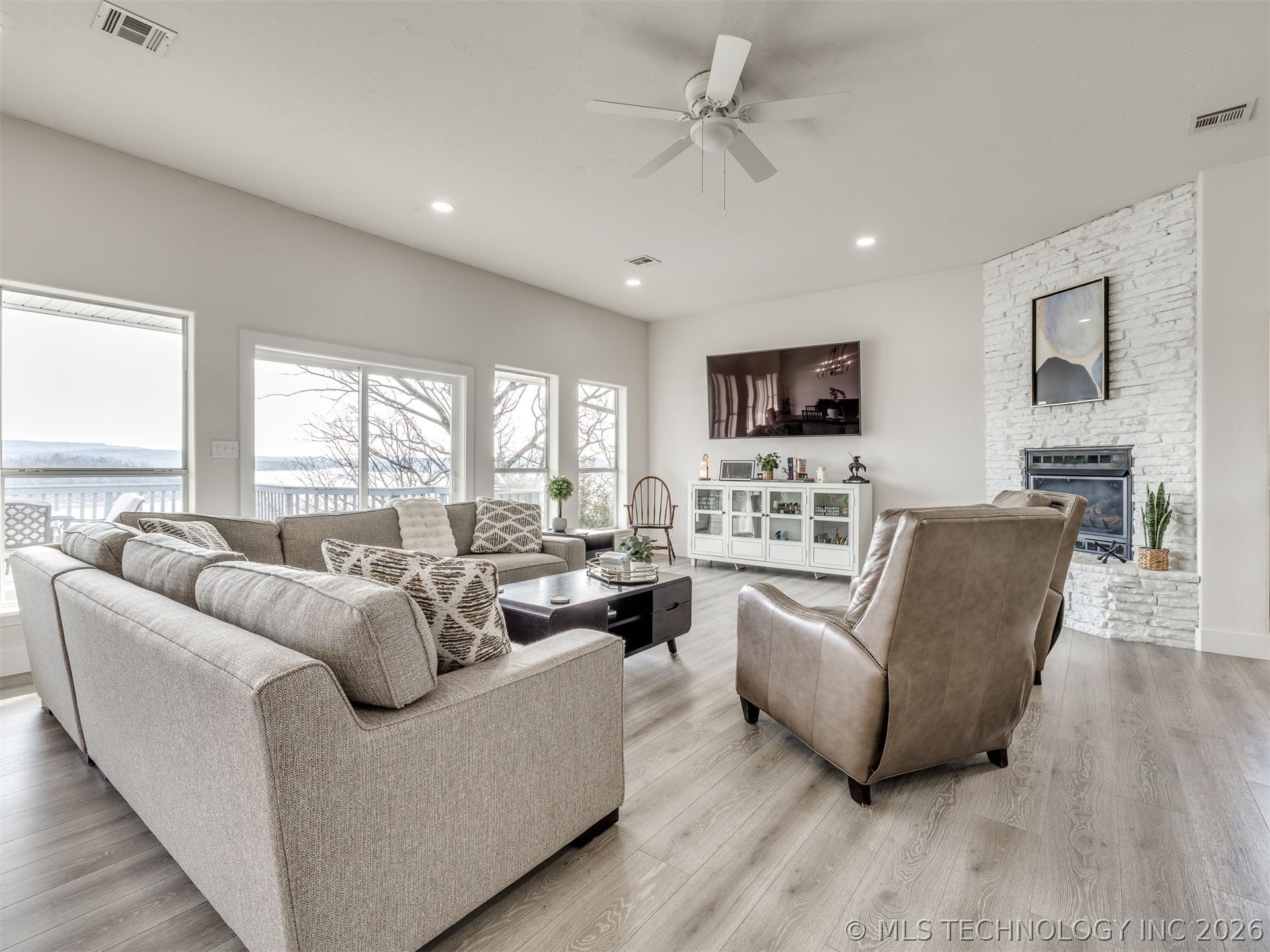 218 Nakomis Circle Property Photo 21