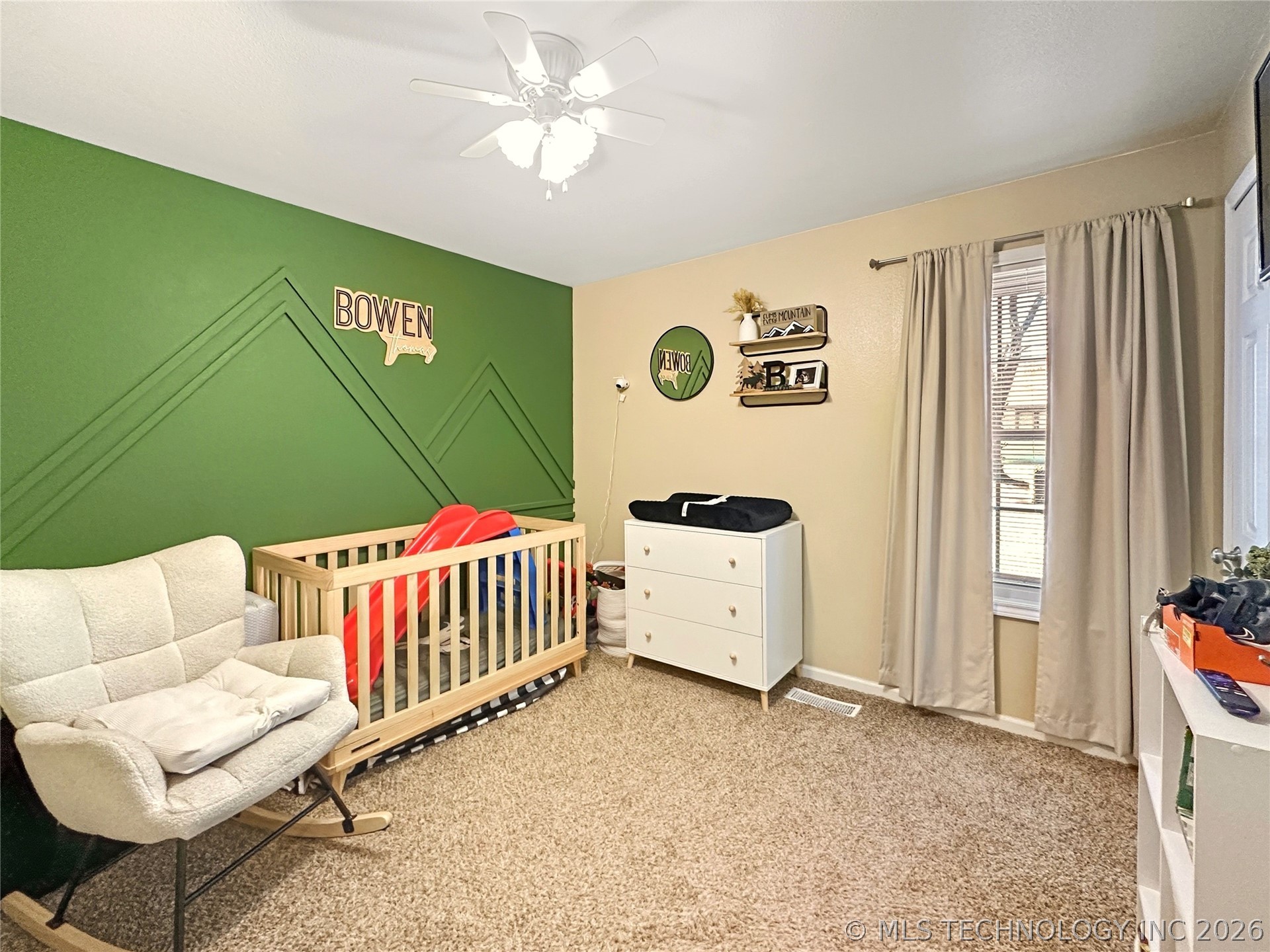 1627 S Locust Avenue Property Photo 15