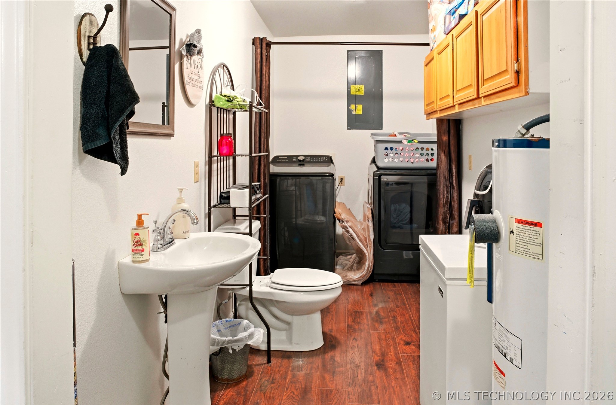 1627 S Locust Avenue Property Photo 17