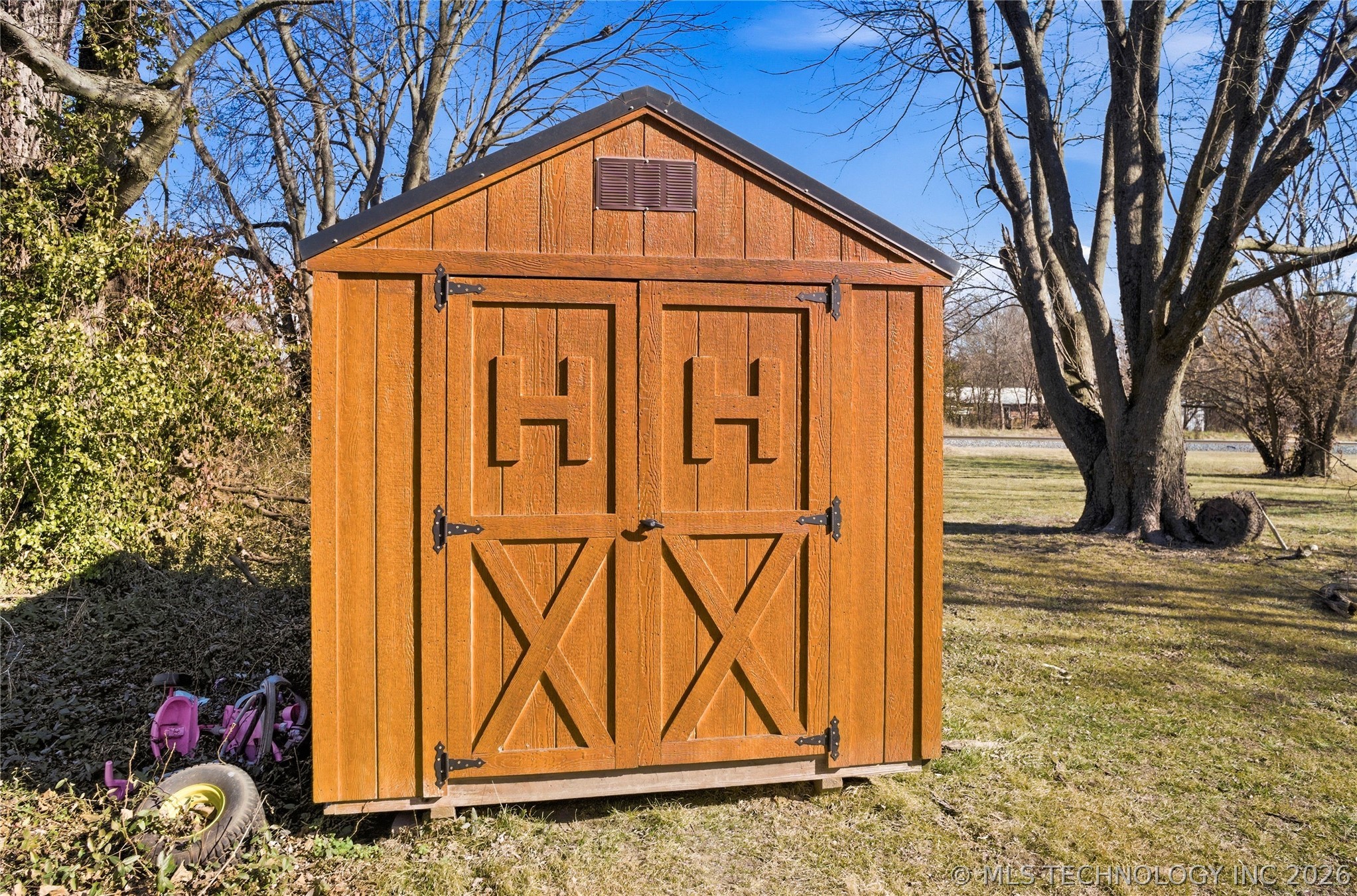 1627 S Locust Avenue Property Photo 24