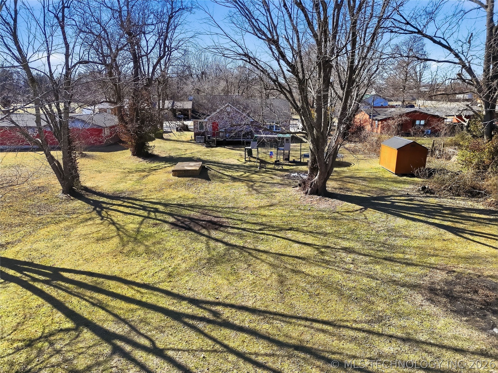 1627 S Locust Avenue Property Photo 38