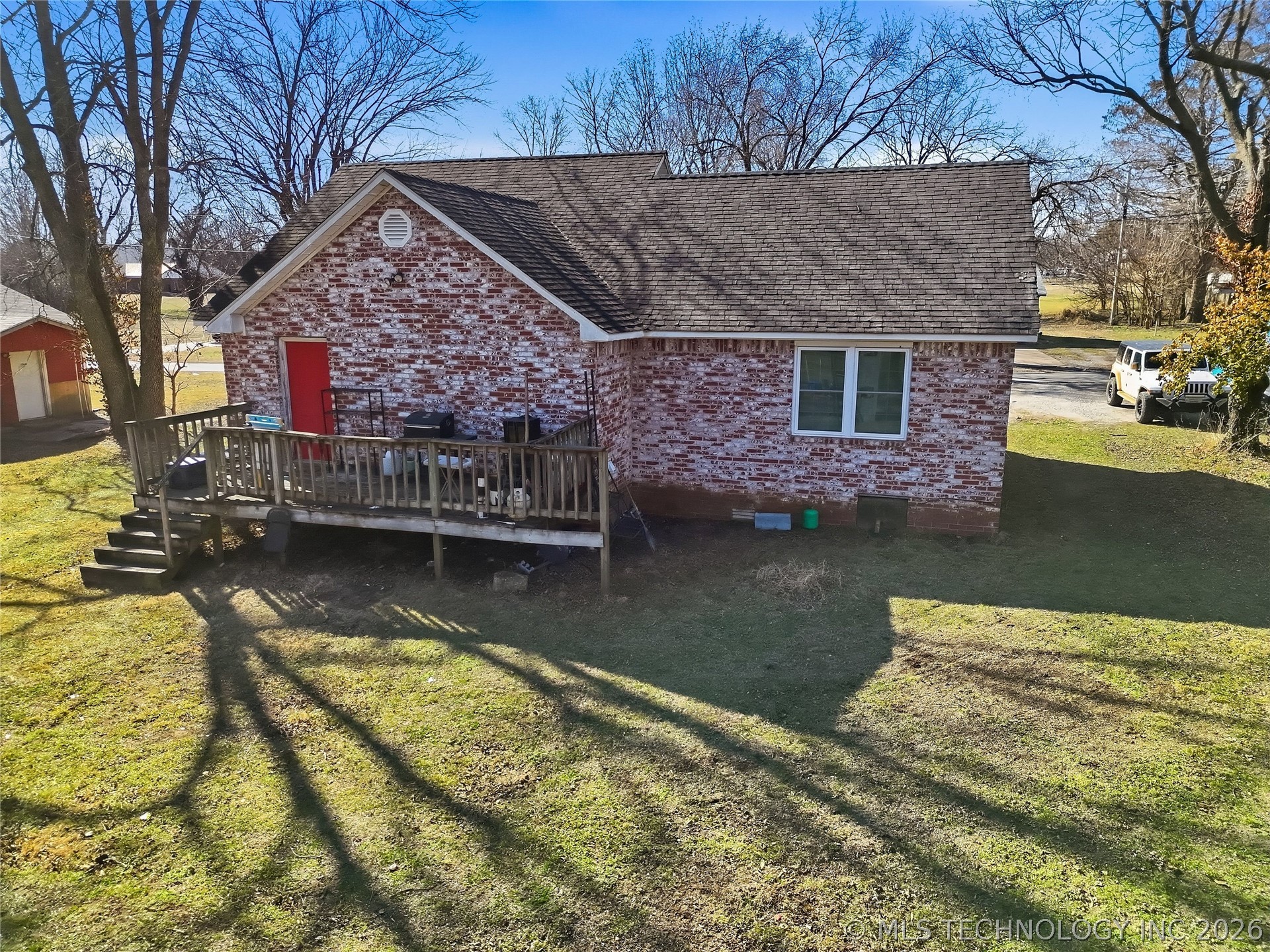 1627 S Locust Avenue Property Photo 42