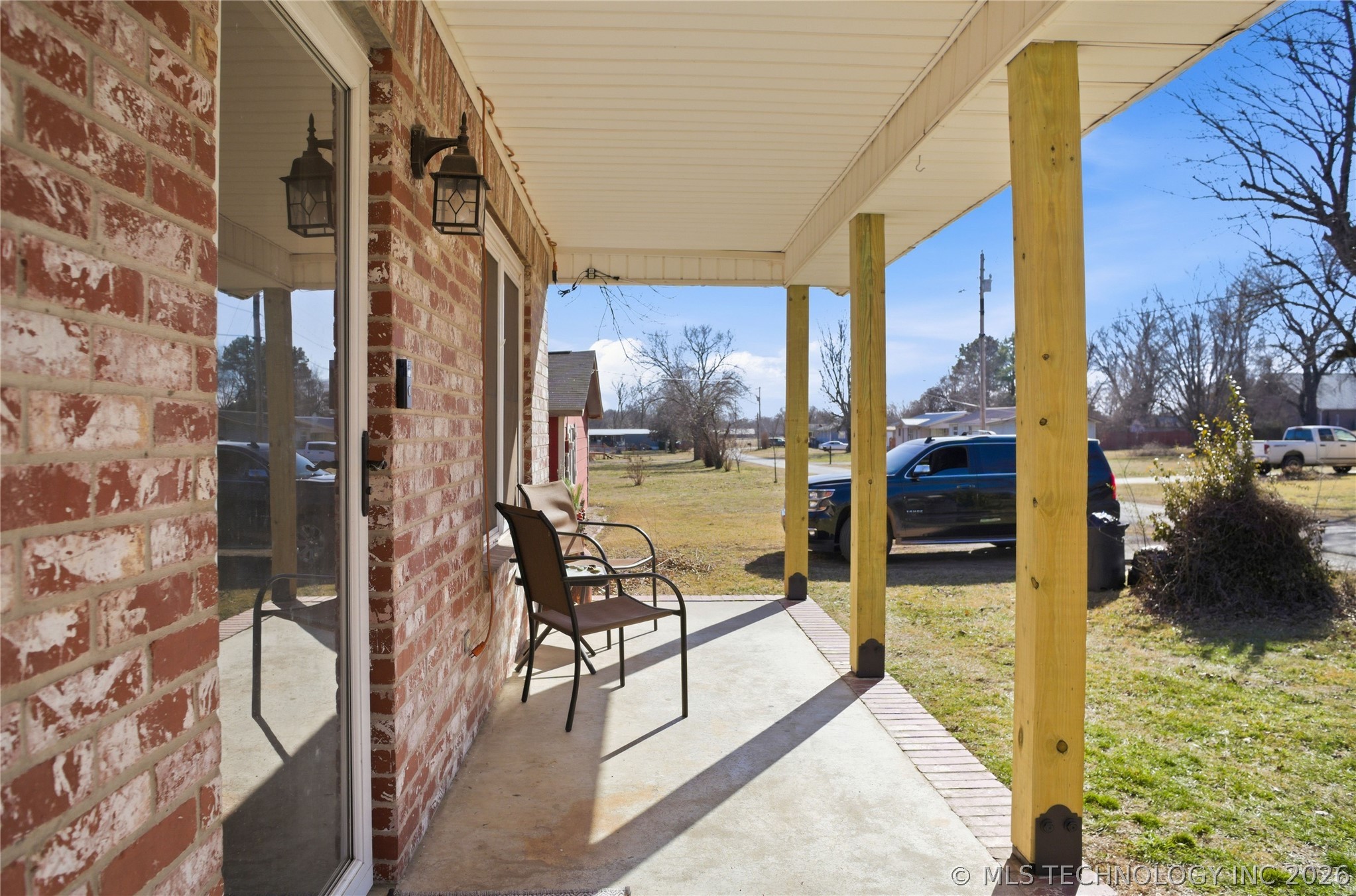 1627 S Locust Avenue Property Photo 44