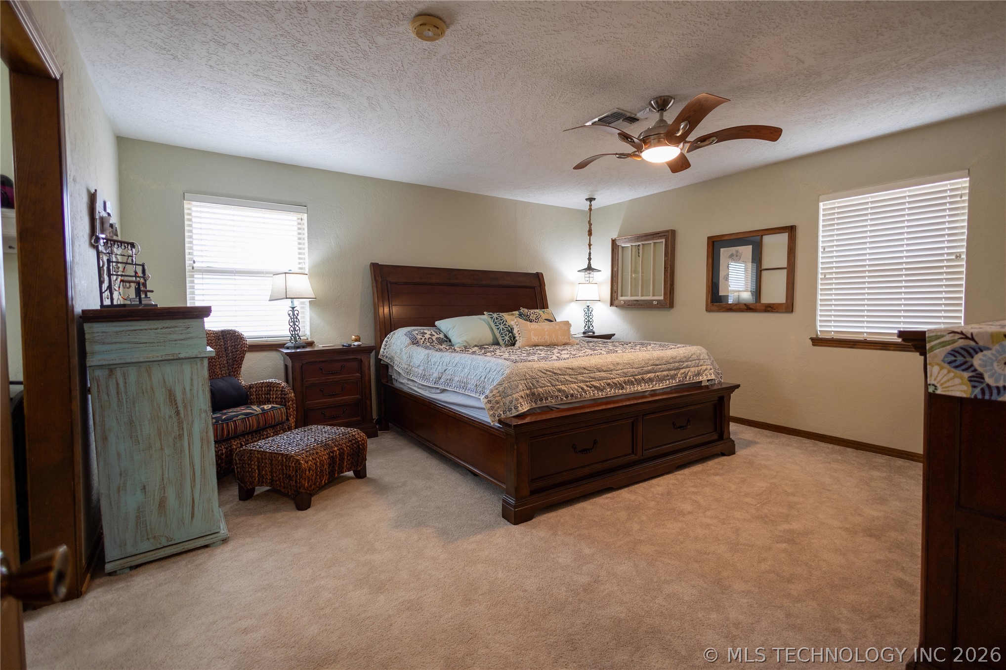 1701 Lakeview Property Photo 14