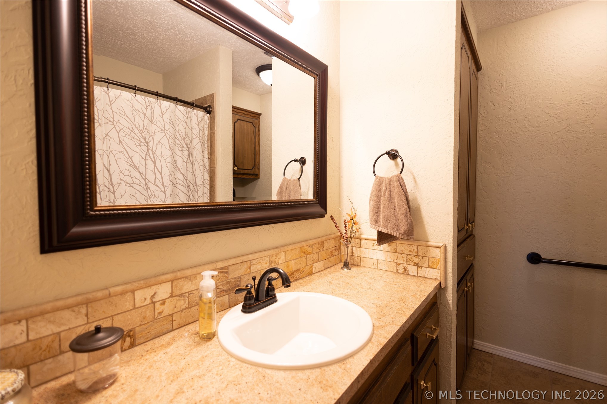 1701 Lakeview Property Photo 21