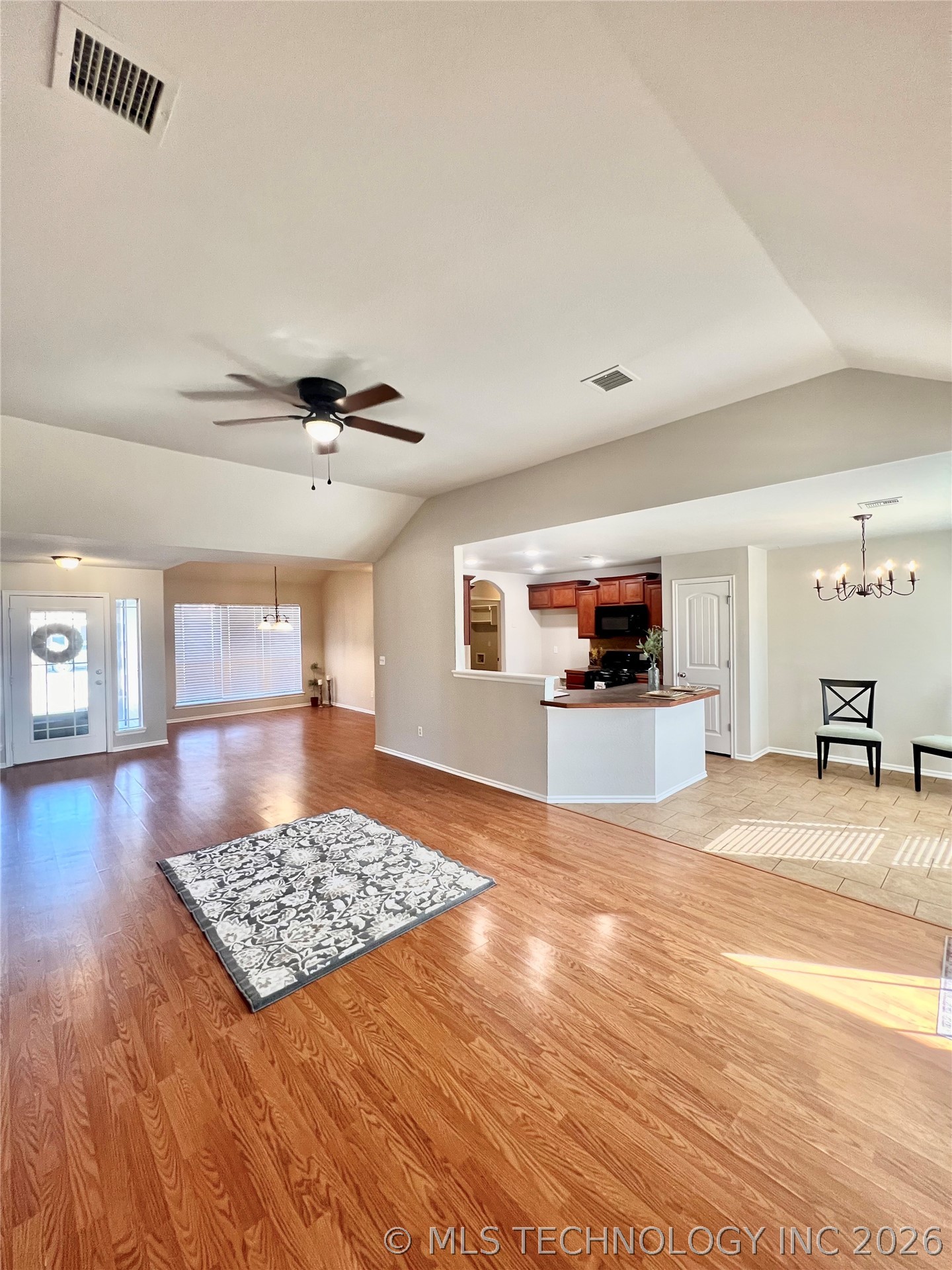 11280 S 277th East Avenue Property Photo 5