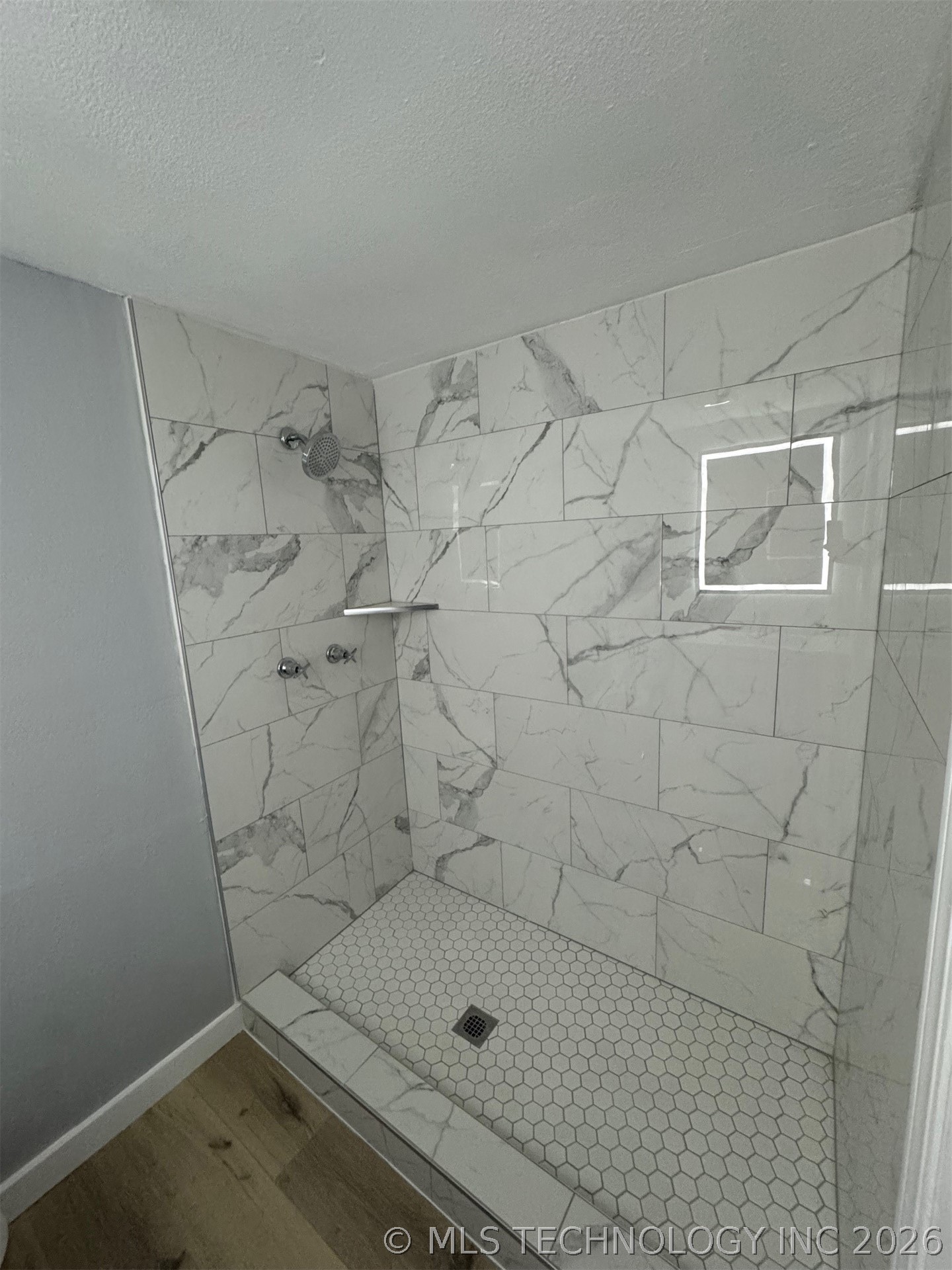 2701 E Indianola Street Property Photo 21