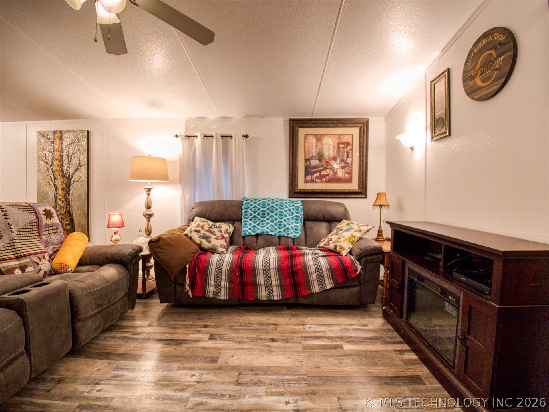 10355 Springfield Property Photo 9