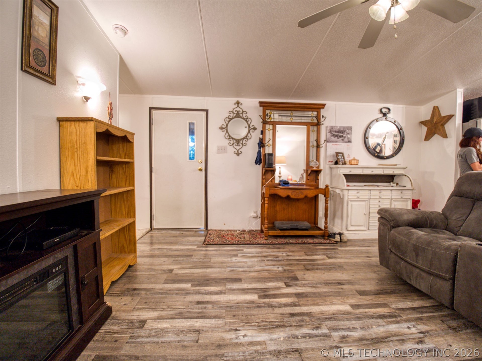 10355 Springfield Property Photo 10