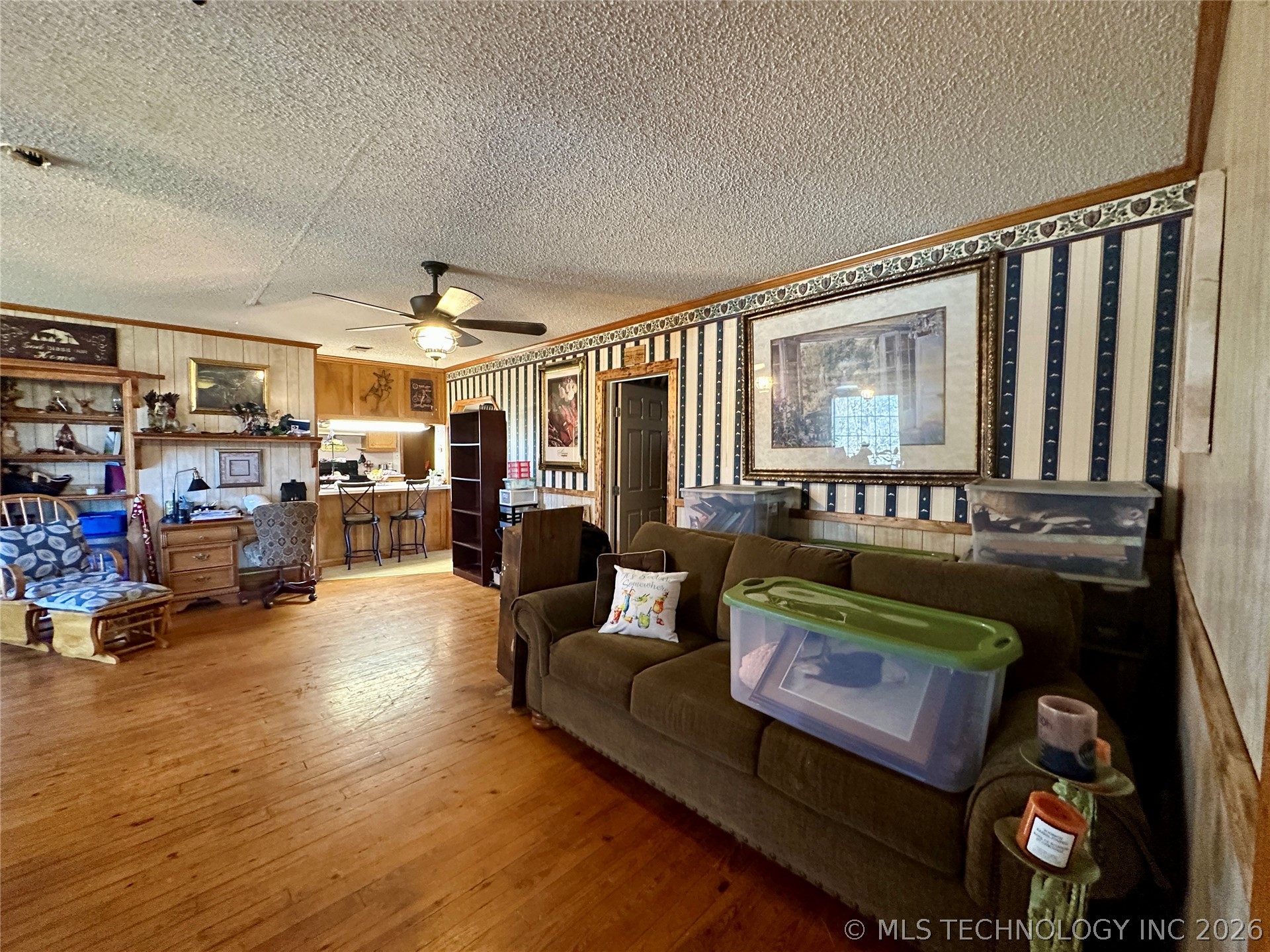 5924 Kickapoo Avenue Property Photo 11