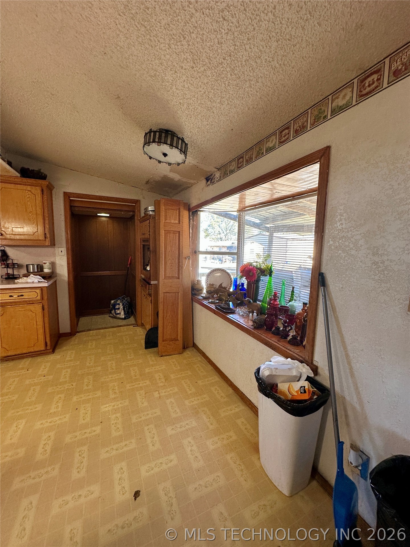 5924 Kickapoo Avenue Property Photo 22