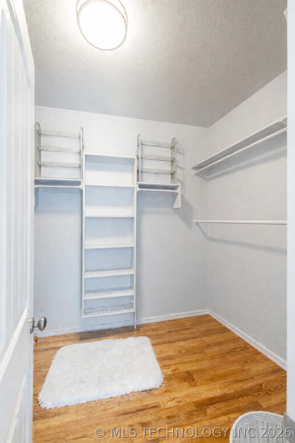 710 W 40th Street Property Photo 25