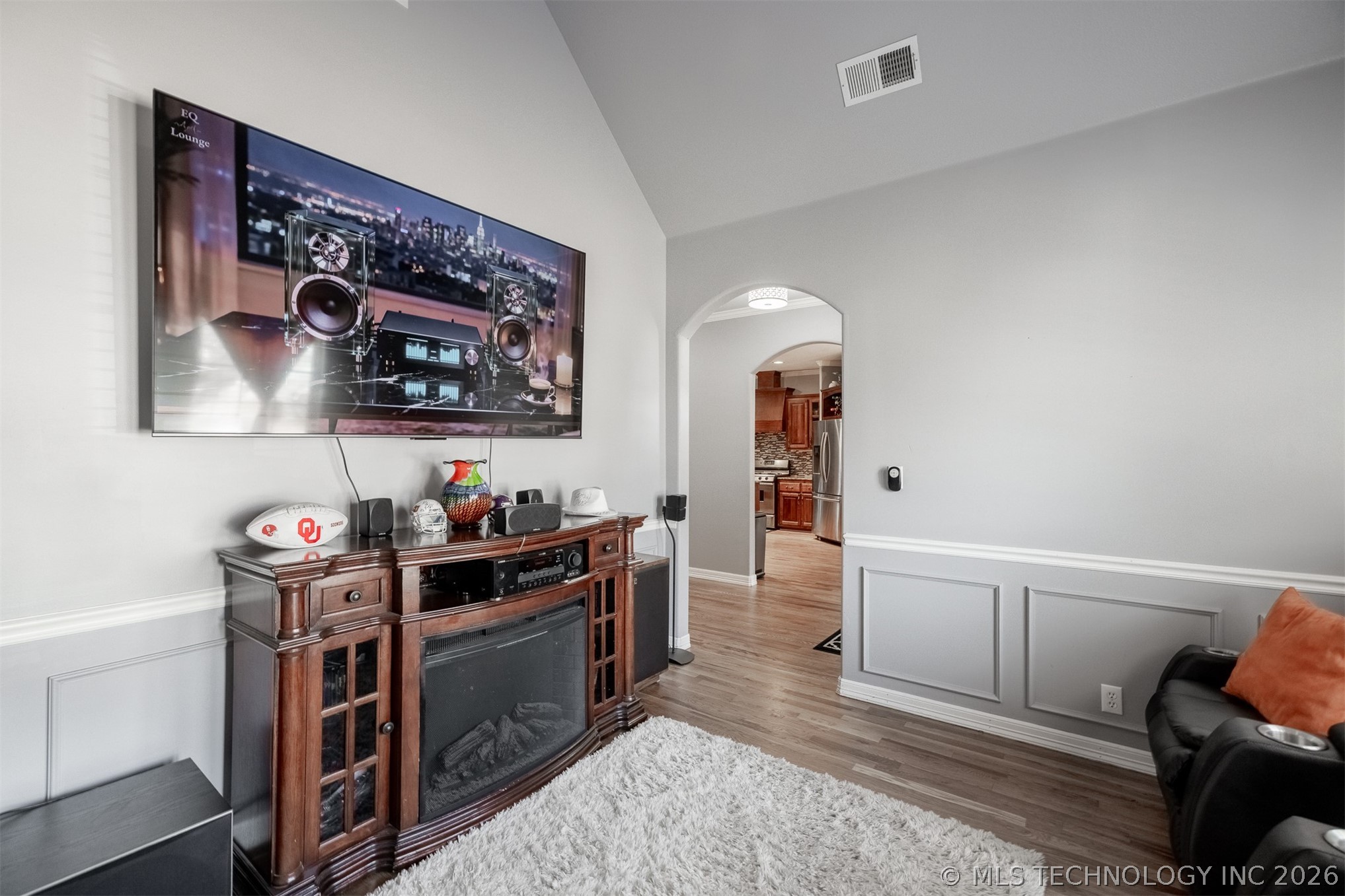 710 W 40th Street Property Photo 45