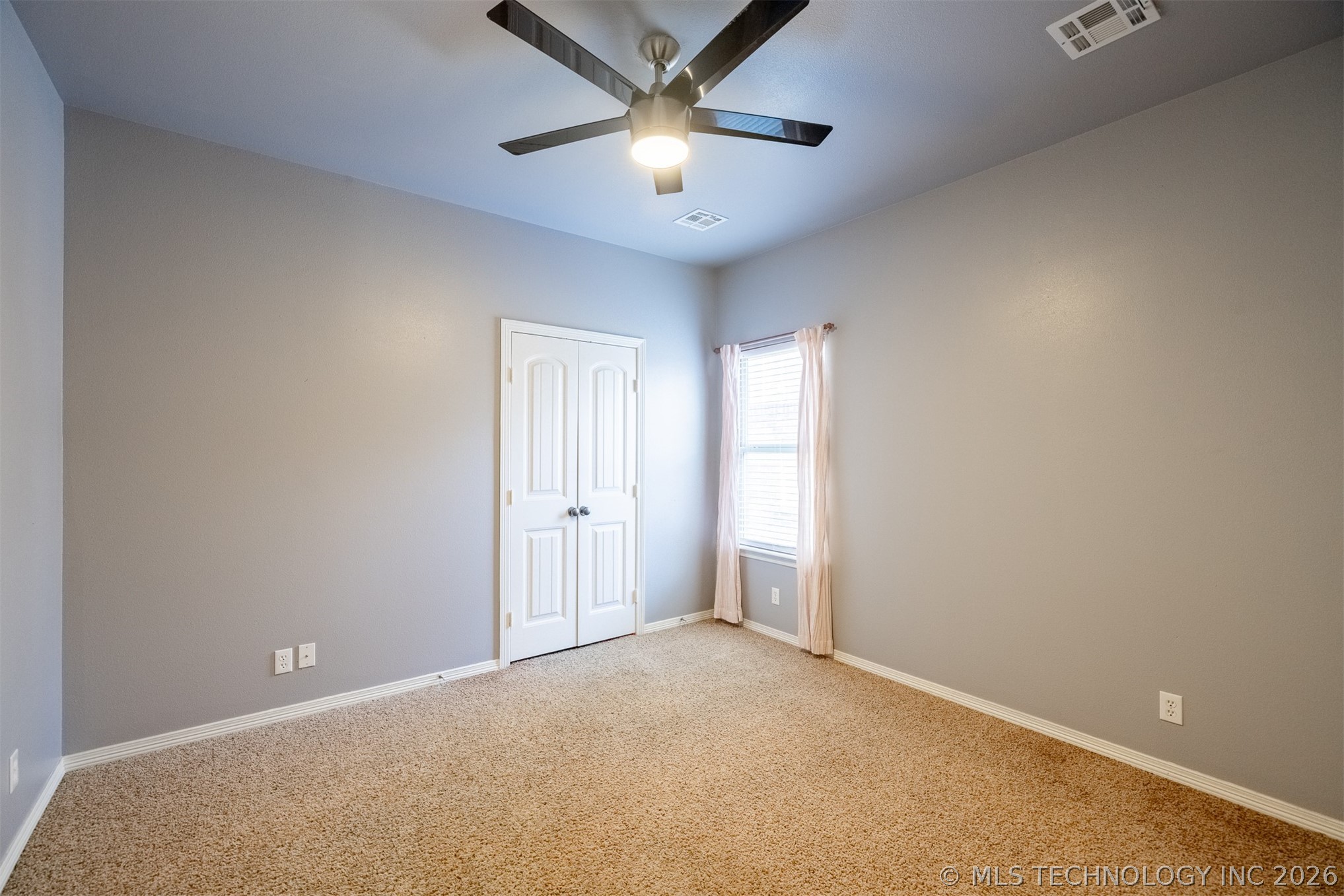710 W 40th Street Property Photo 46