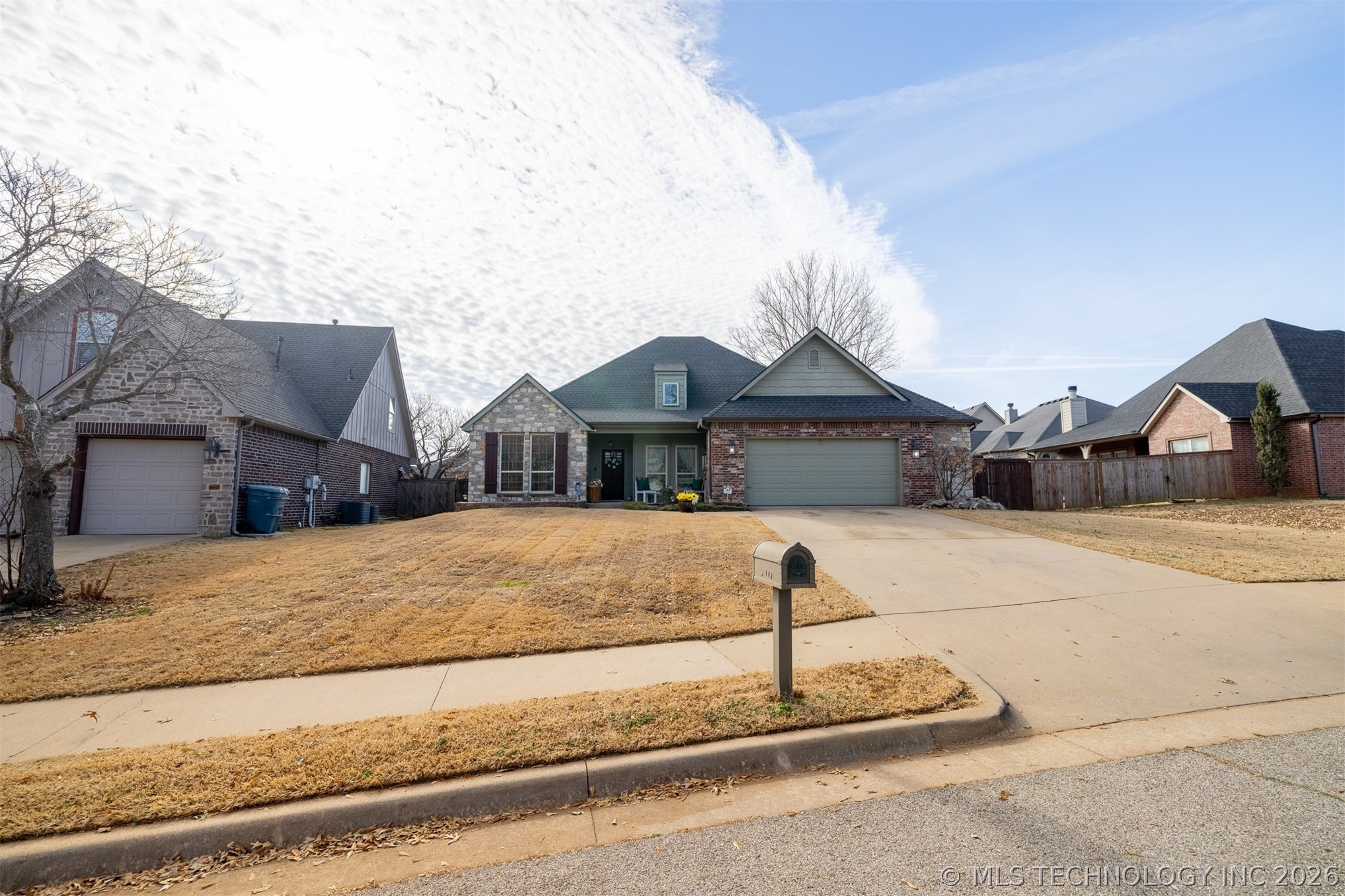 710 W 40th Street Property Photo 52