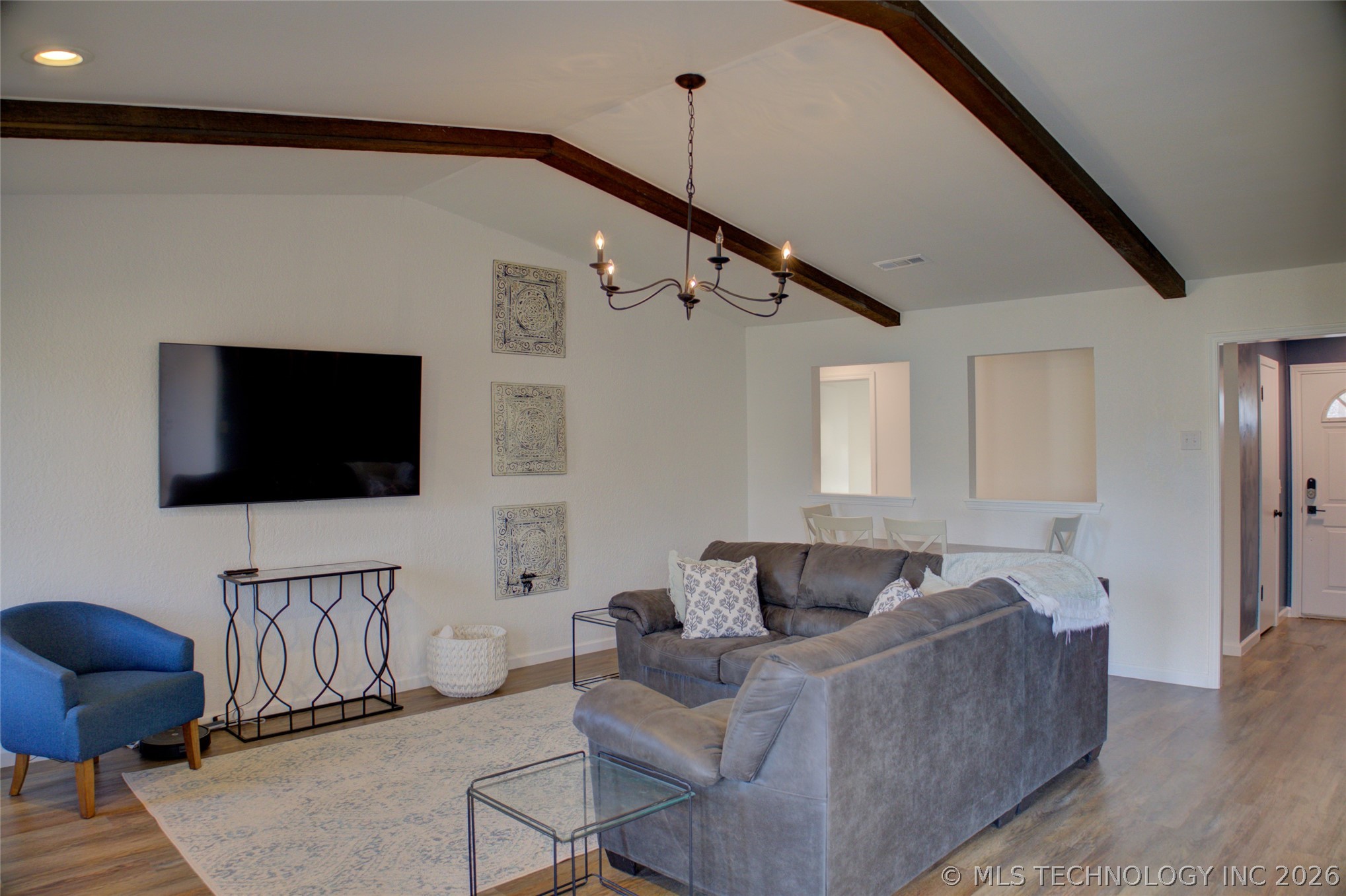 1924 W Urbana Street Property Photo 7