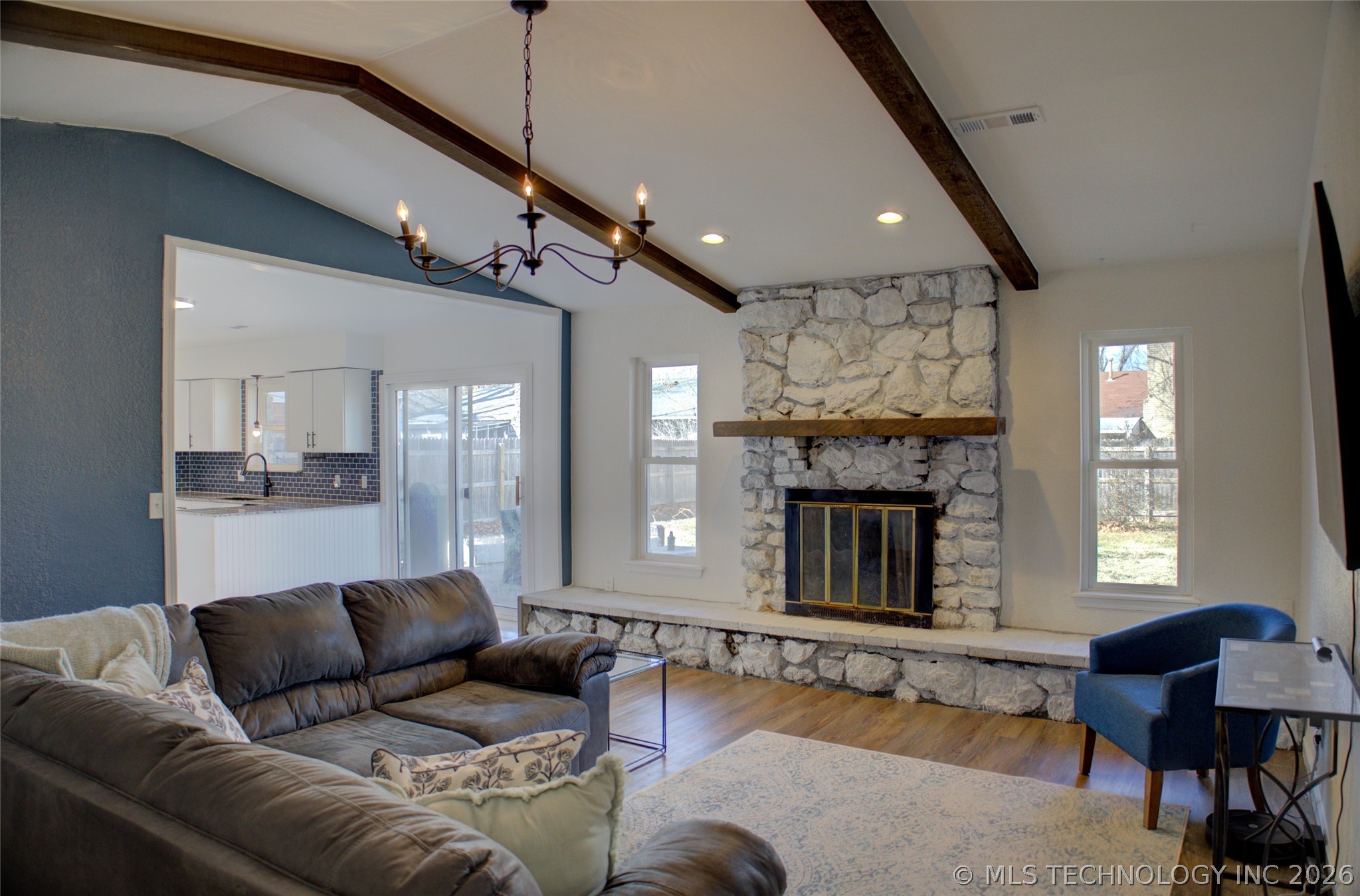 1924 W Urbana Street Property Photo 10