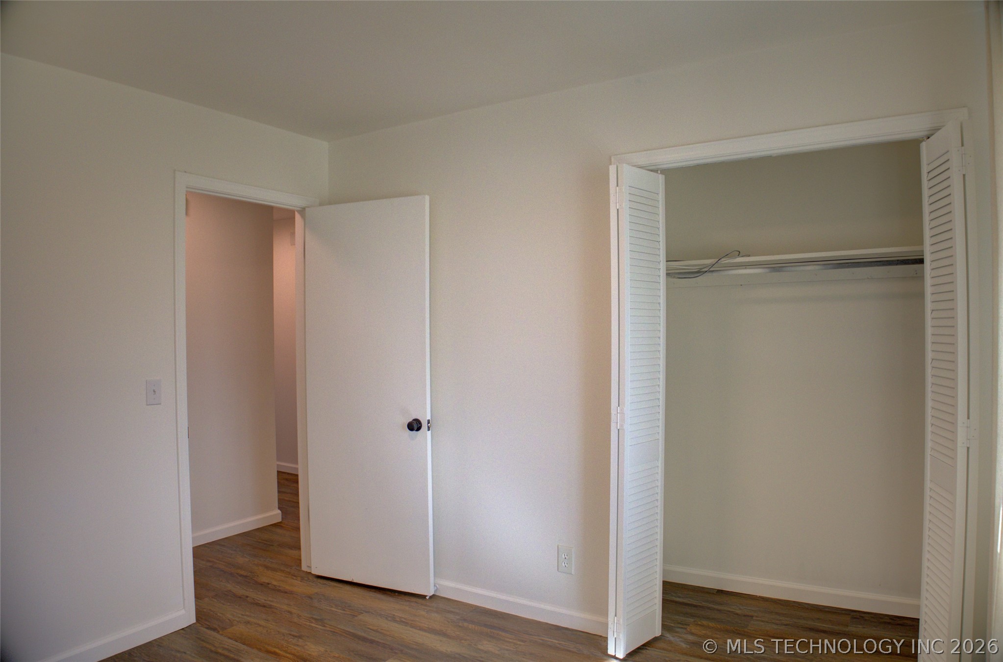 1924 W Urbana Street Property Photo 26