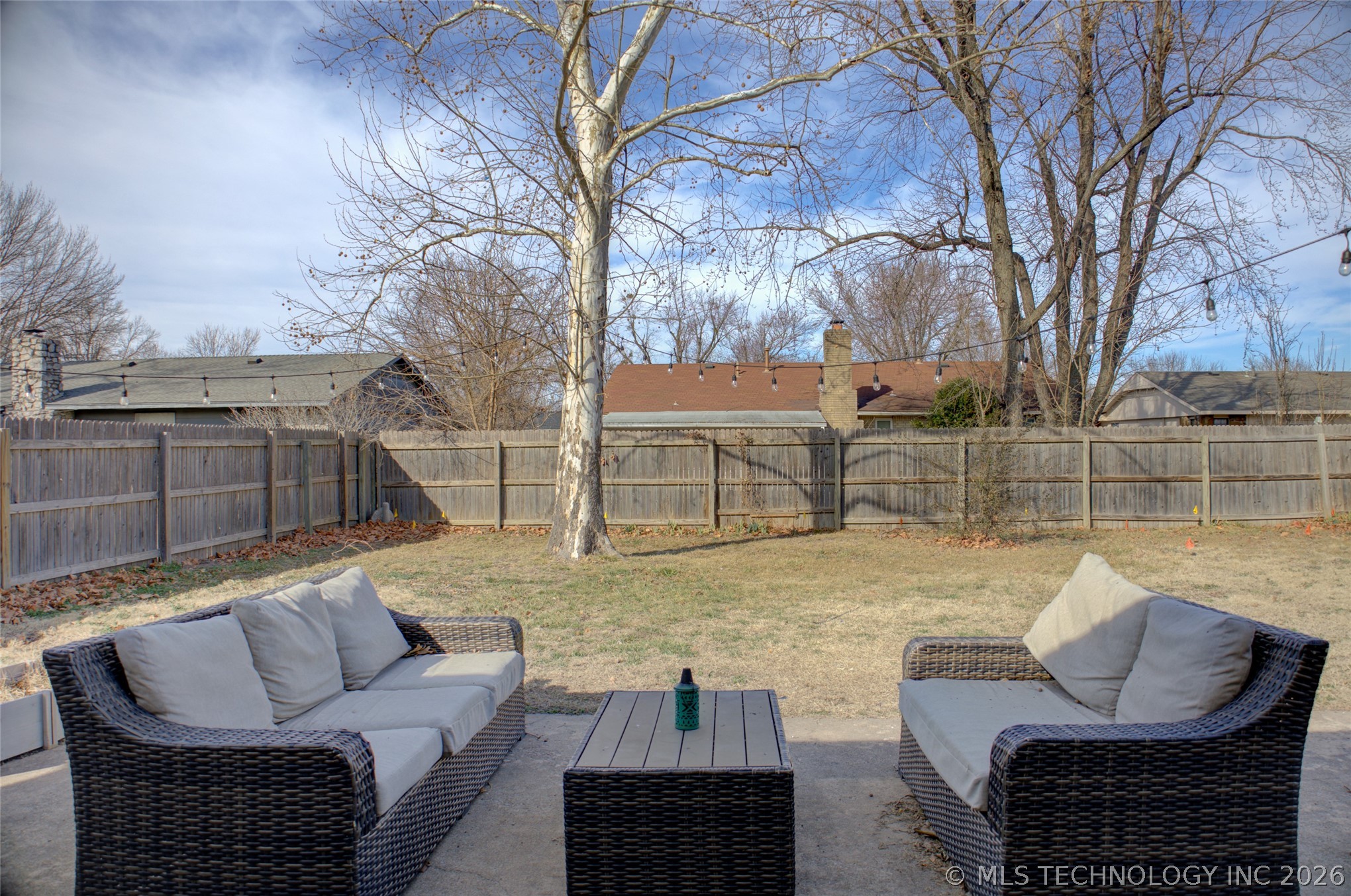 1924 W Urbana Street Property Photo 43