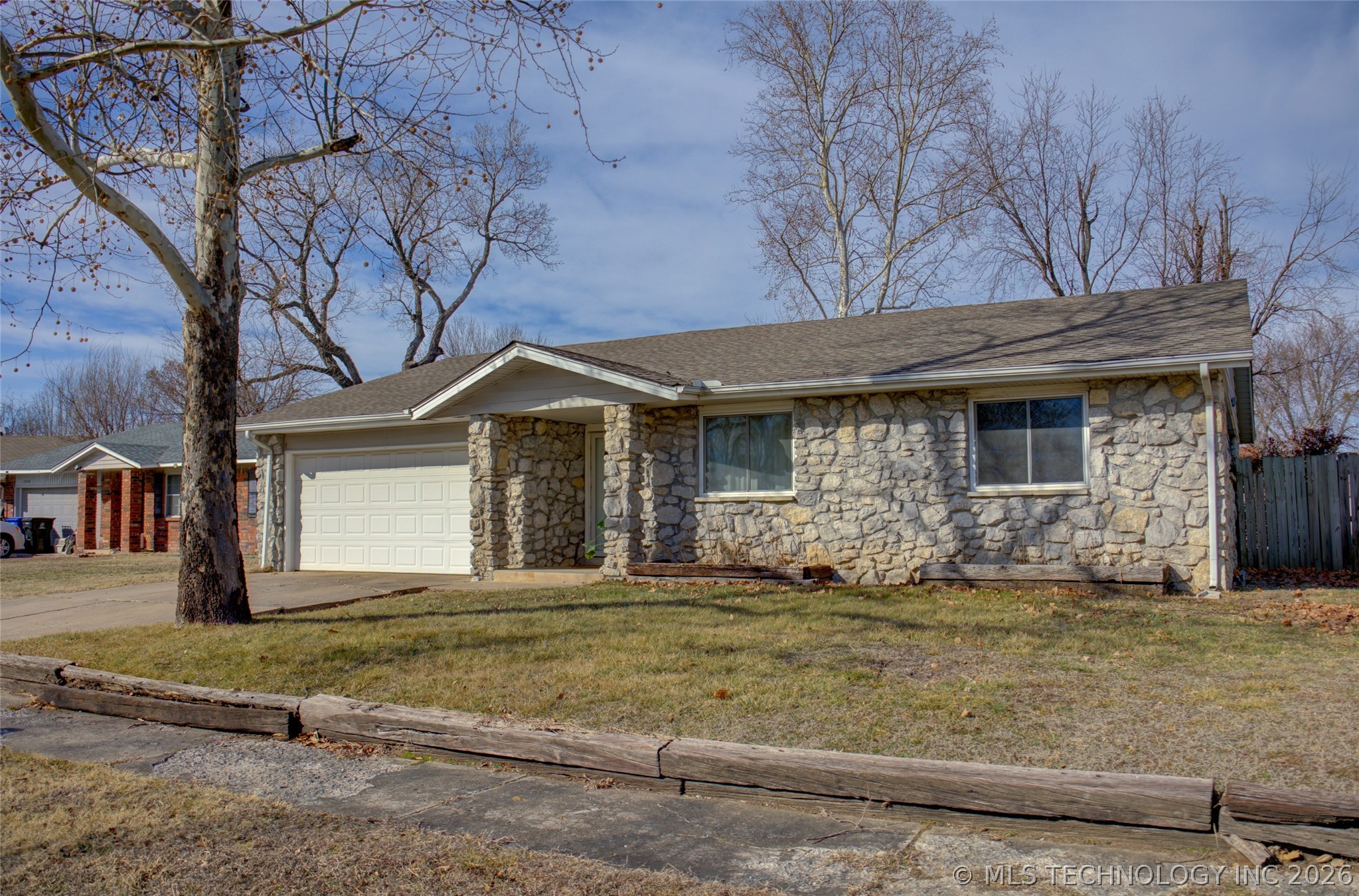 1924 W Urbana Street Property Photo 47