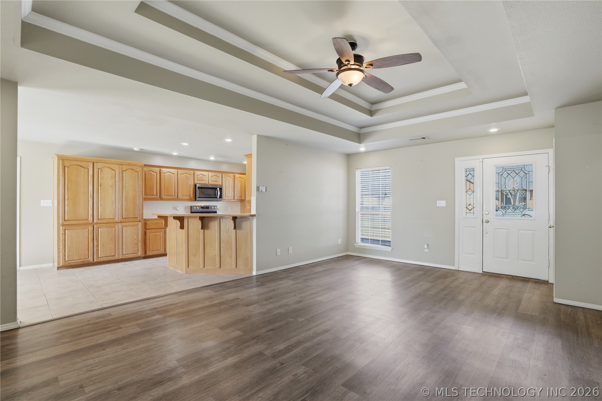 906 Kentucky Derby Drive Property Photo 6