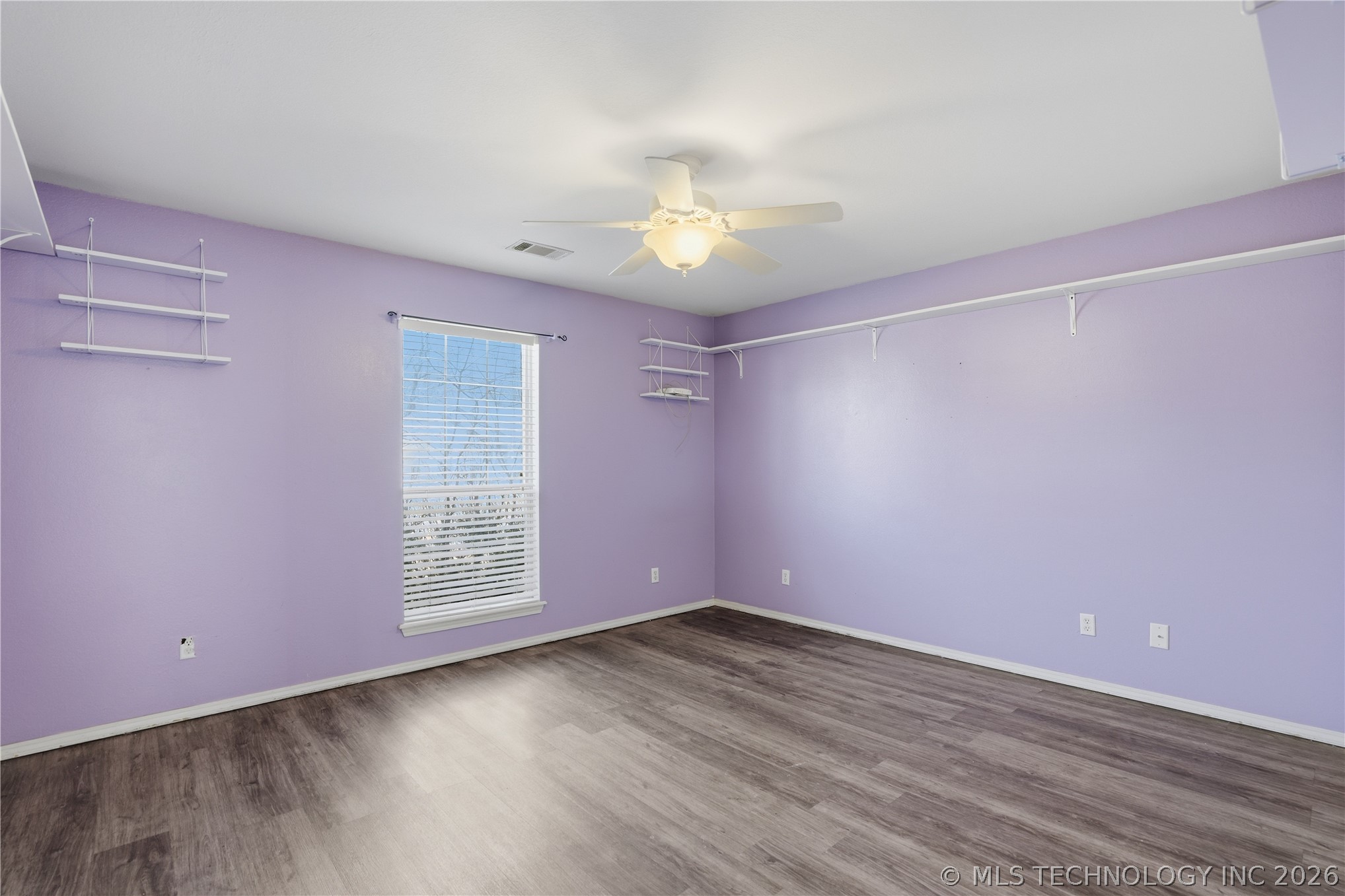 906 Kentucky Derby Drive Property Photo 10