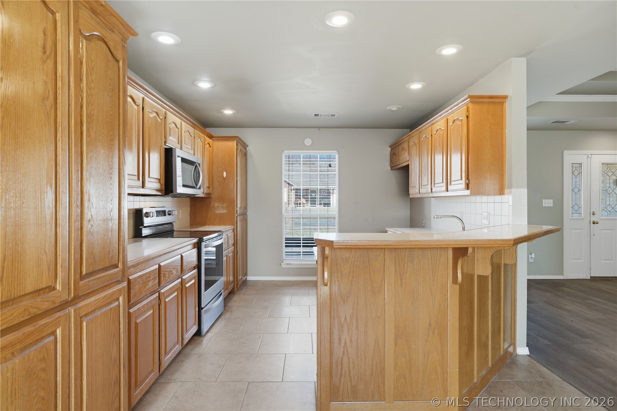 906 Kentucky Derby Drive Property Photo 17