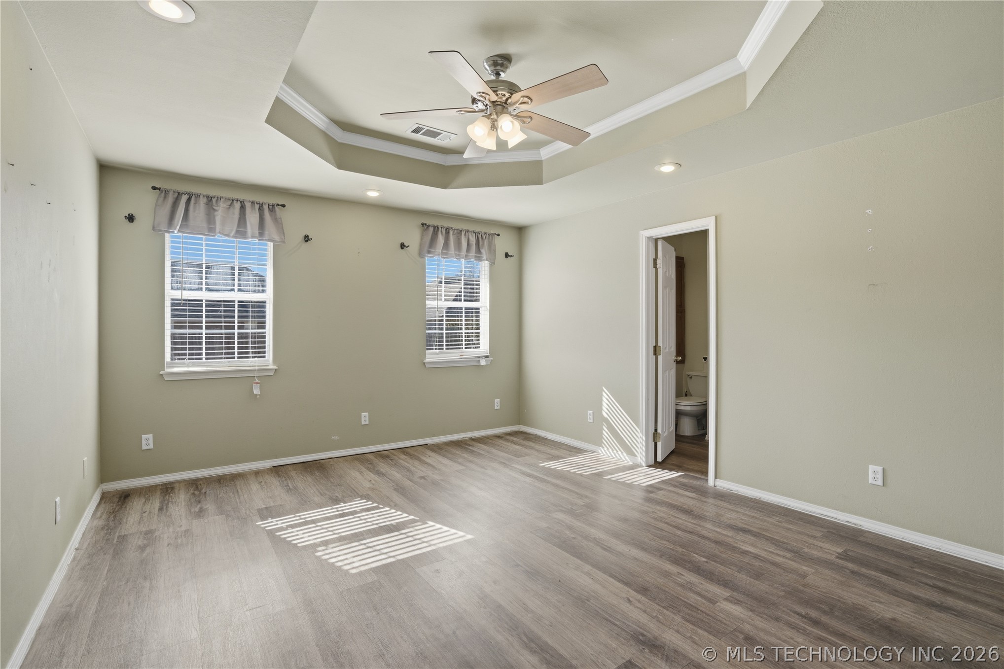 906 Kentucky Derby Drive Property Photo 22