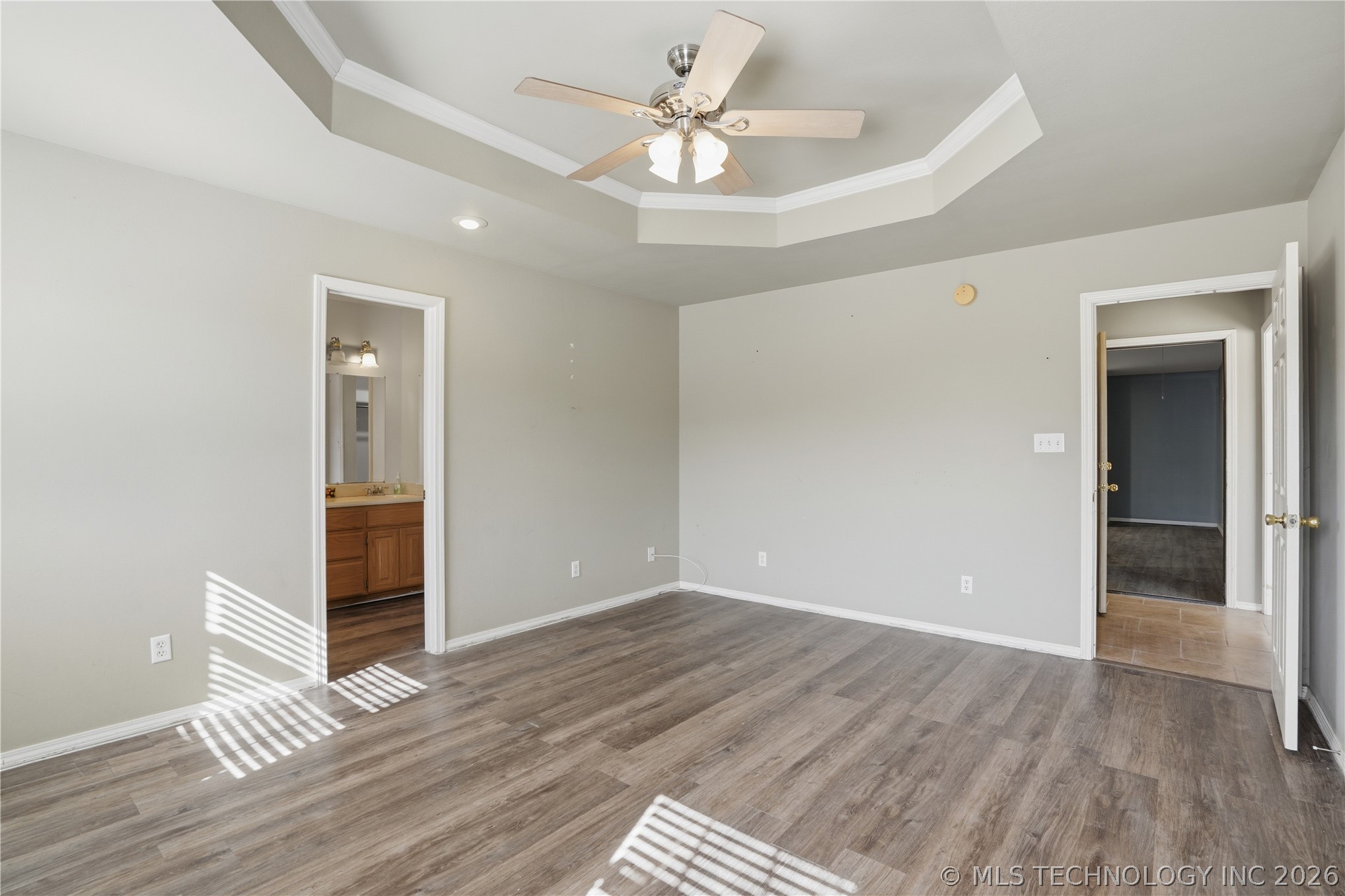 906 Kentucky Derby Drive Property Photo 24