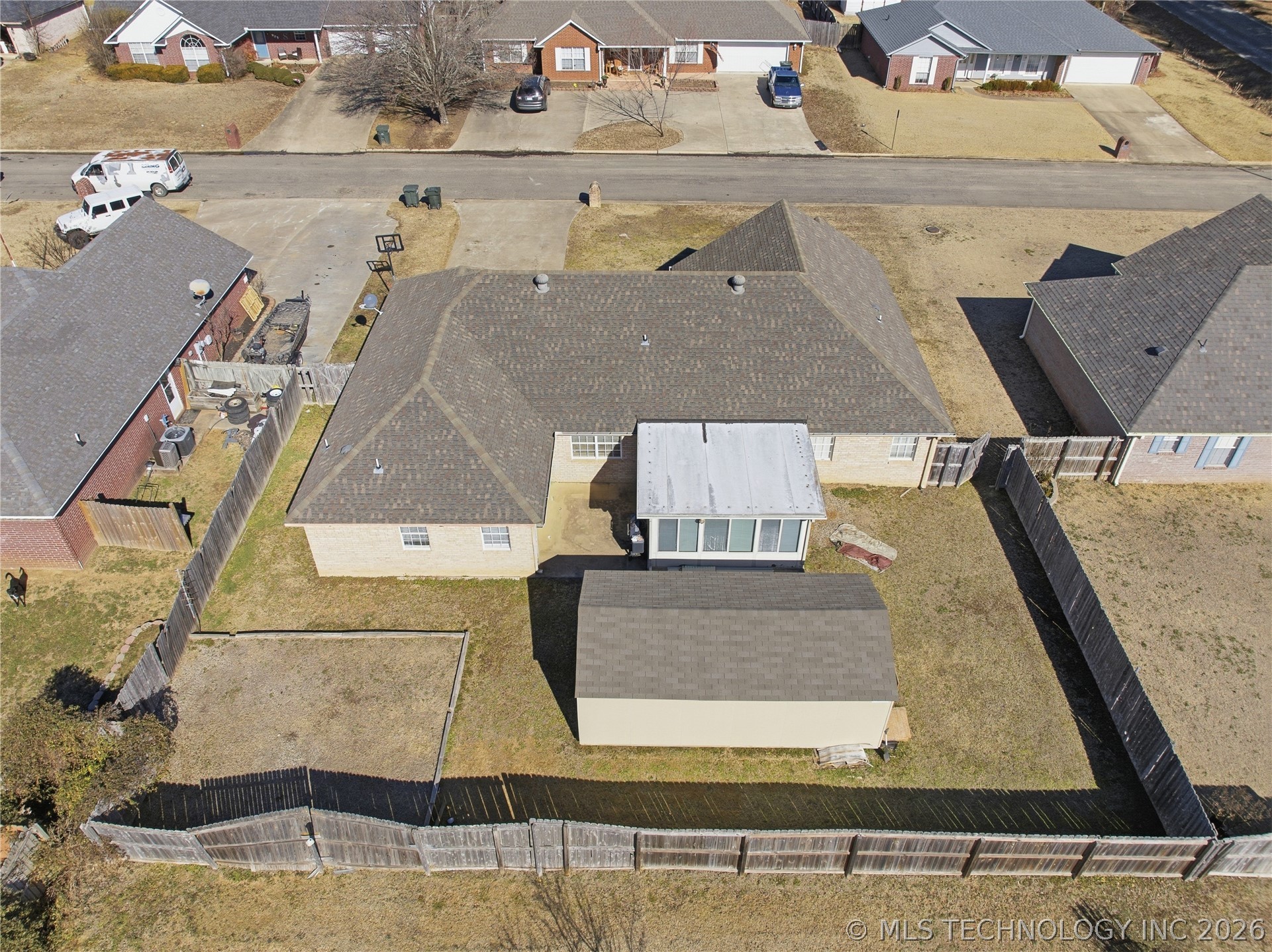 906 Kentucky Derby Drive Property Photo 43