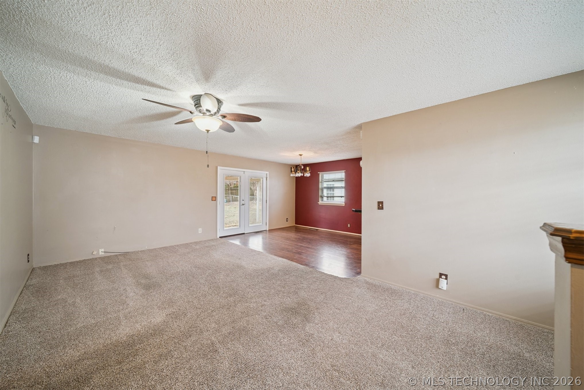 1930 S Bixby Street Property Photo 5