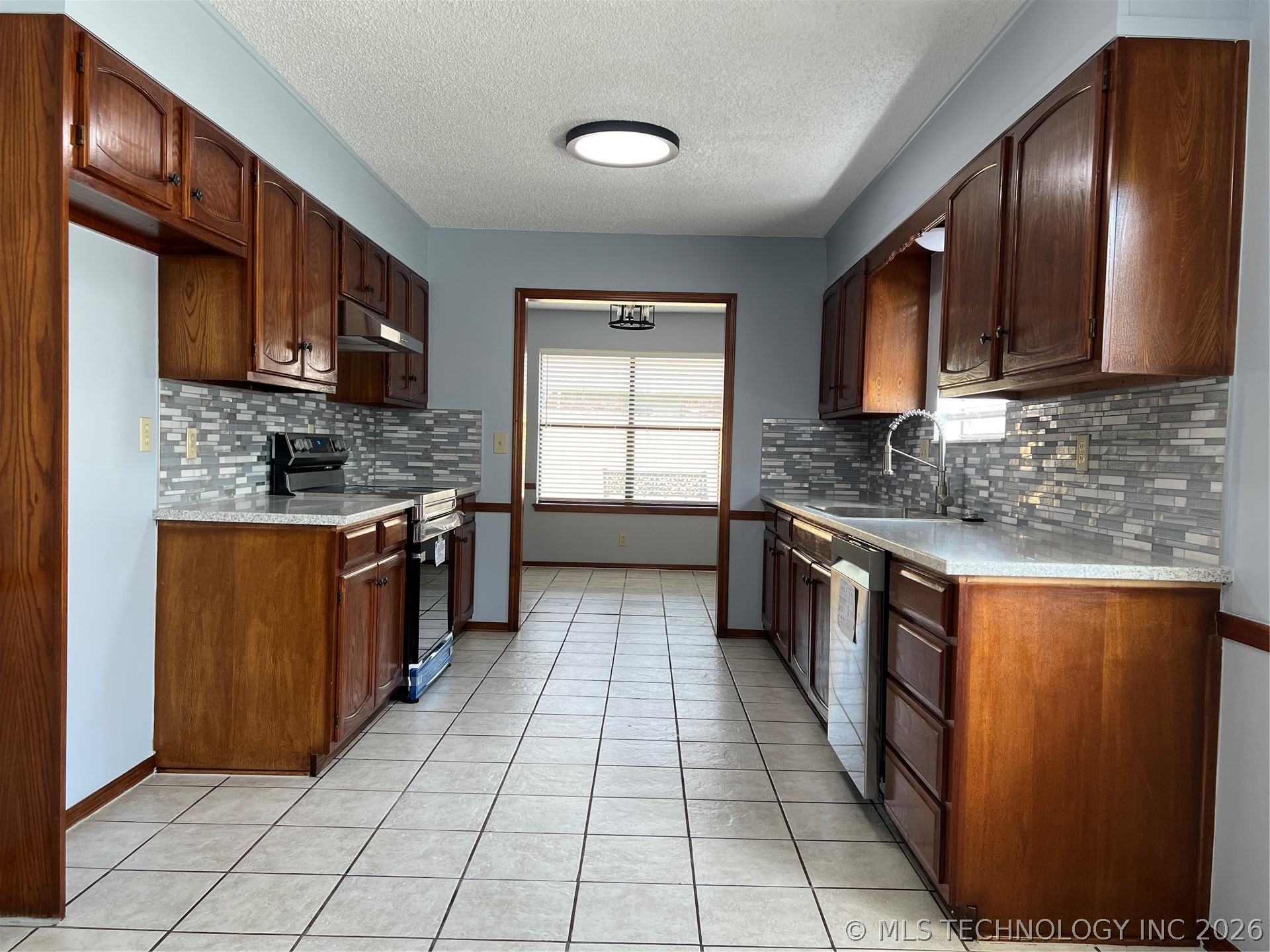 8519 E 64th Street Property Photo 9